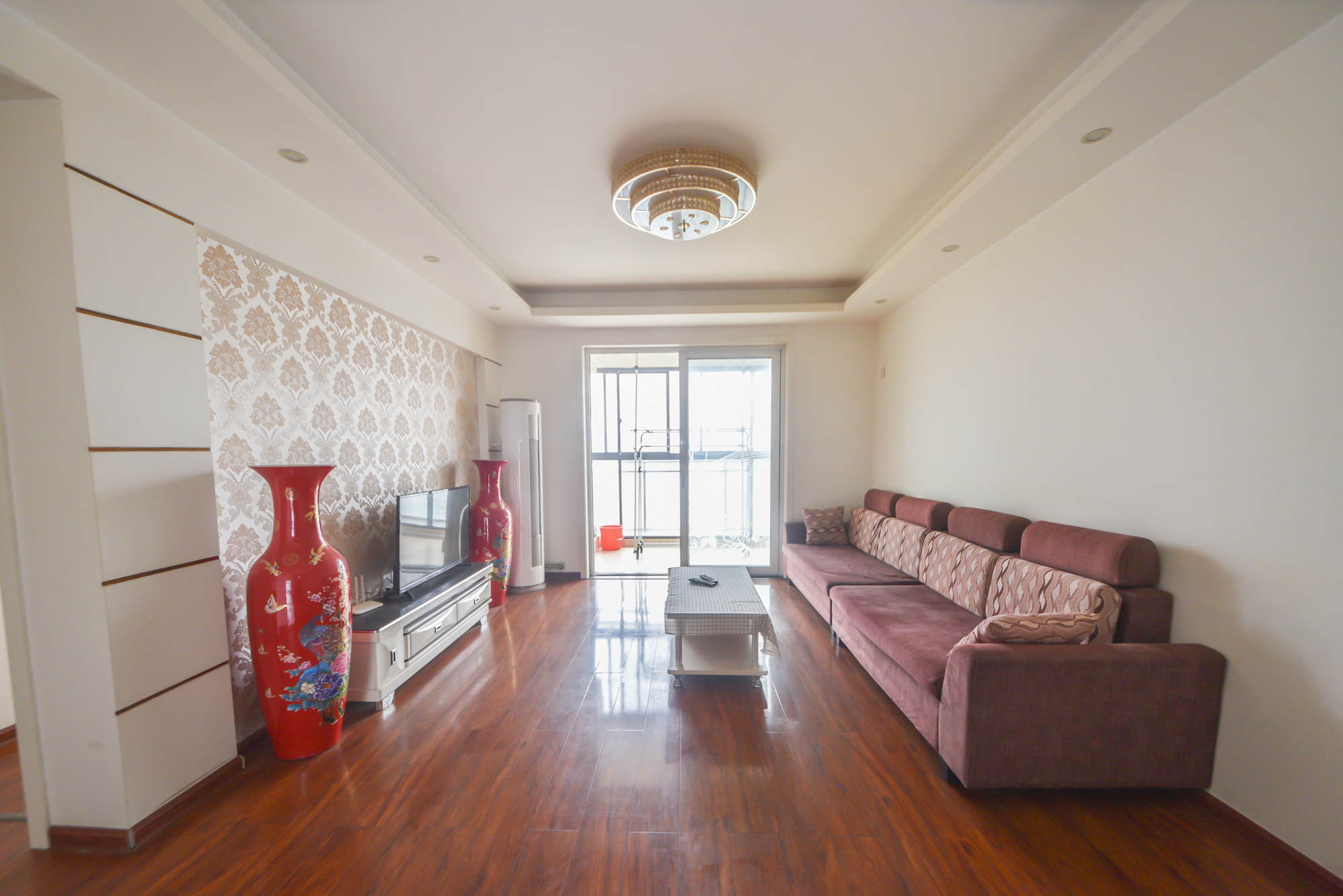 中江佳境天成  2室2厅1卫    76.0万 中江佳境天成  2室2厅1卫    76.0万客厅