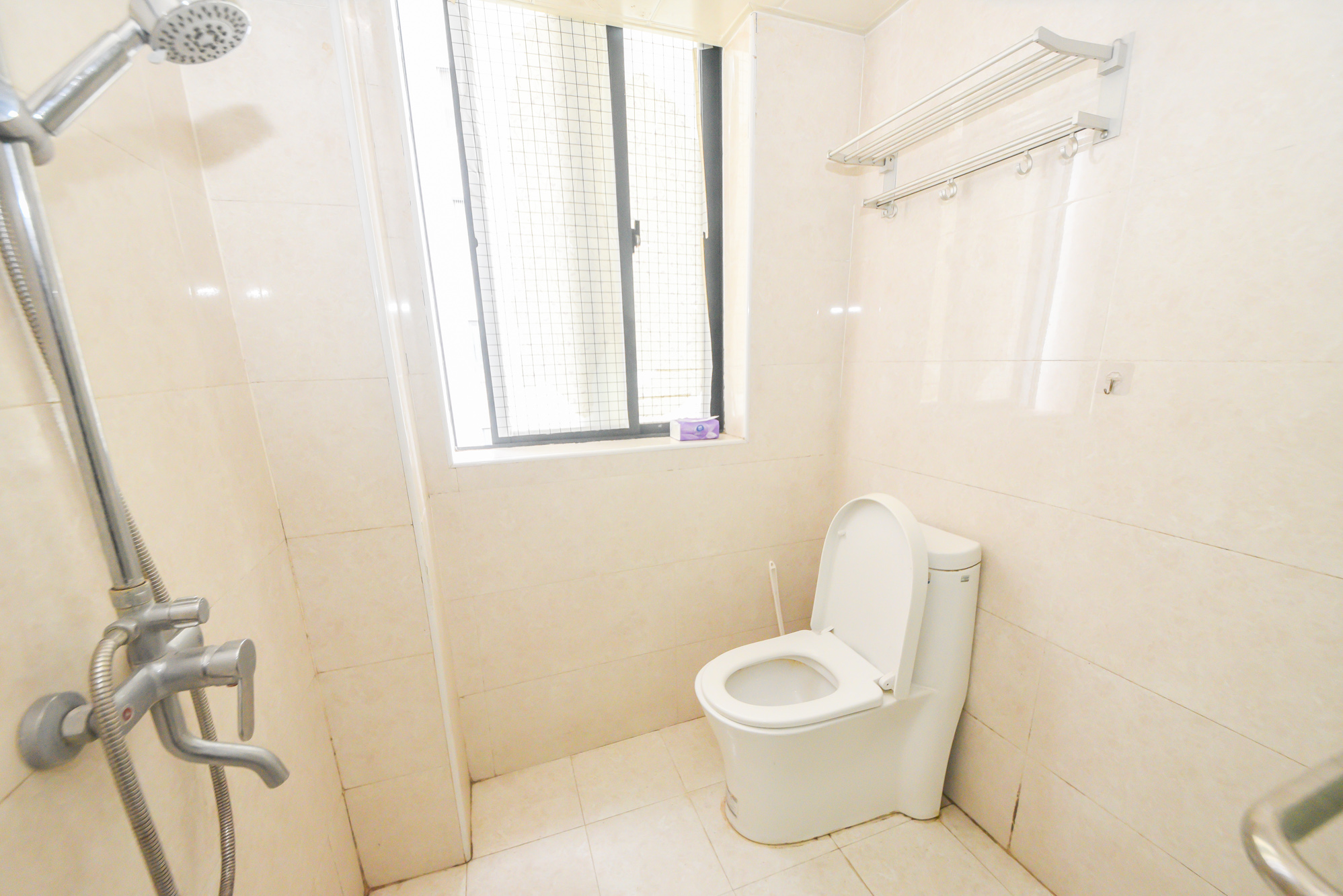 中江佳境天成  2室2厅1卫    76.0万 中江佳境天成  2室2厅1卫    76.0万卫生间