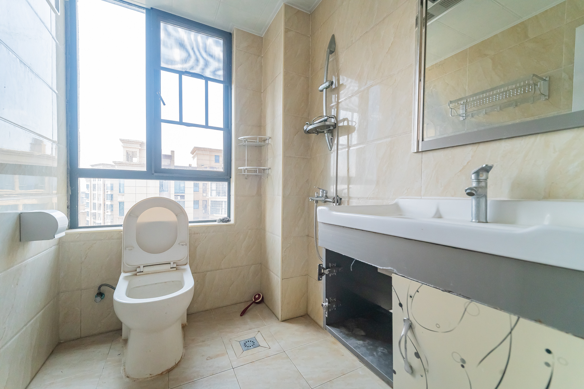 方略城市广场 3室2厅2卫 85.0万 方略城市广场 3室2厅2卫 85.0万卫生间