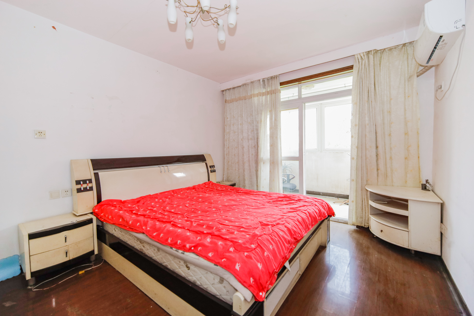 德馨园 3室2厅2卫 54.0万 德馨园 3室2厅2卫 54.0万卧室