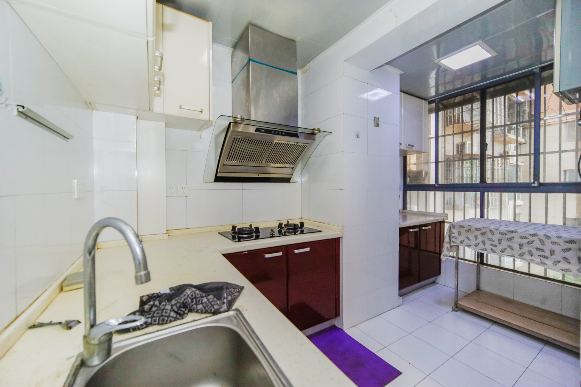 上海城小区 2室2厅1卫 66.00万 上海城小区 2室2厅1卫 66.00万厨房