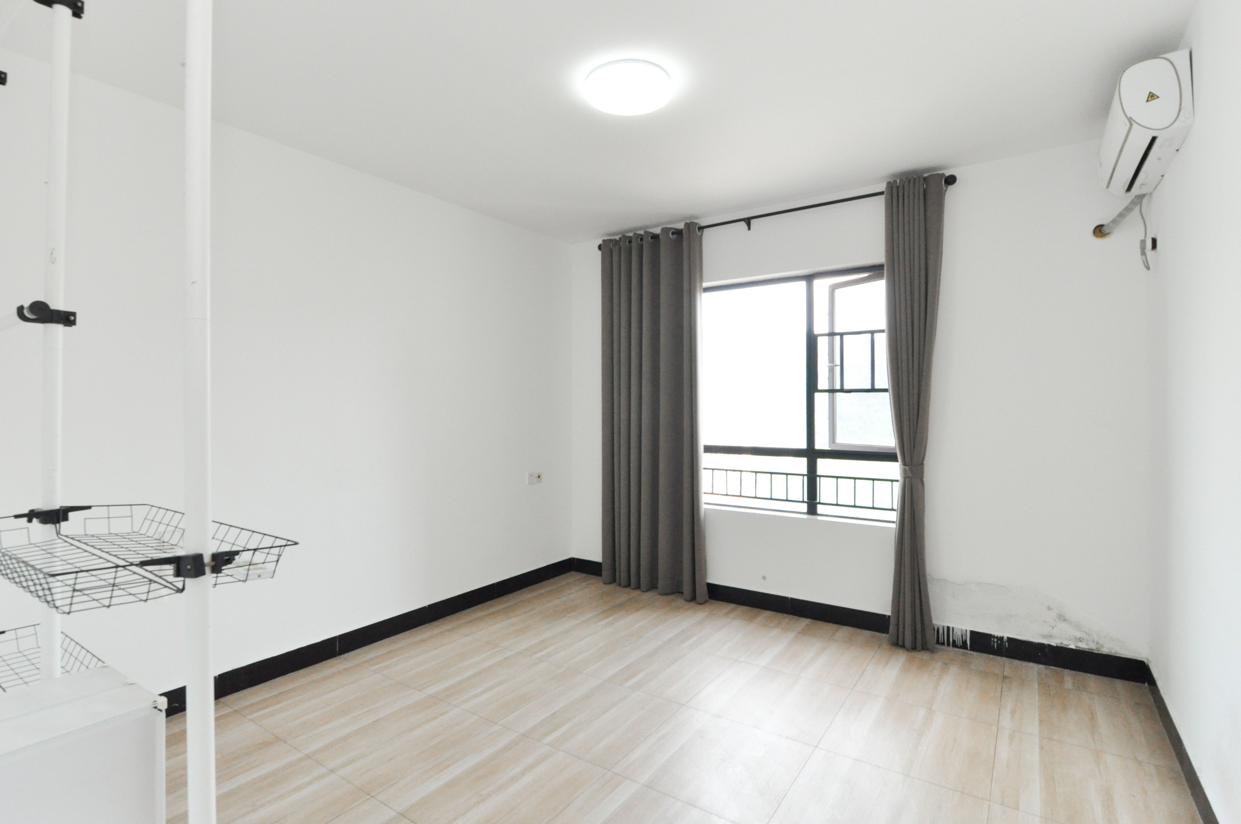 中海梅溪湖壹号 3室2厅2卫 188.0万 中海梅溪湖壹号 3室2厅2卫 188.0万卧室