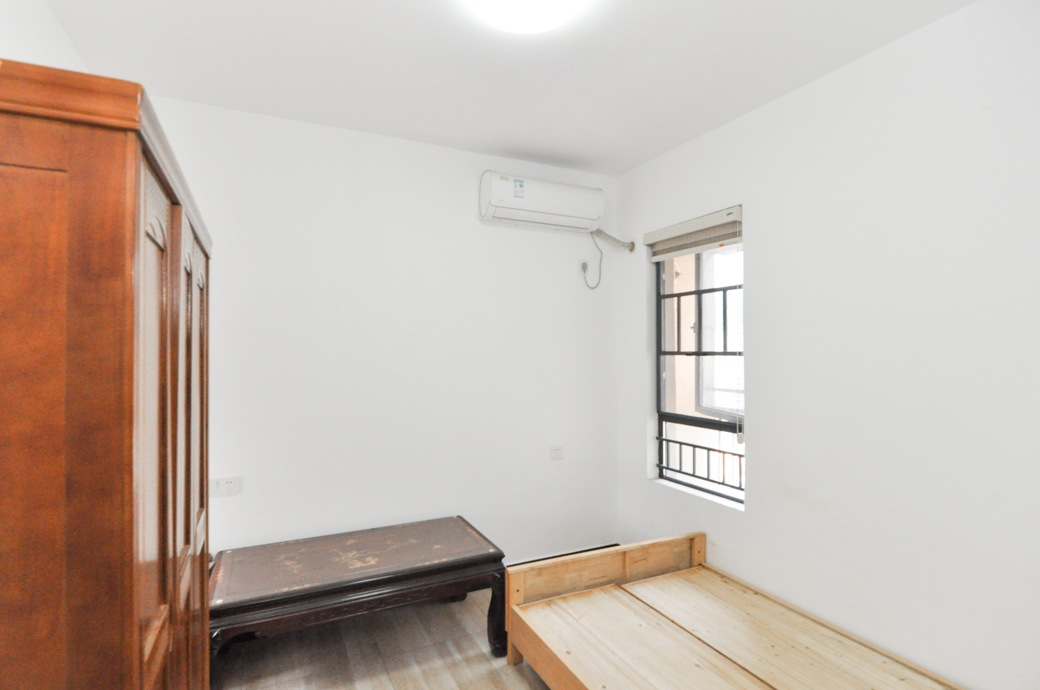 中海梅溪湖壹号 3室2厅2卫 188.0万 中海梅溪湖壹号 3室2厅2卫 188.0万卧室