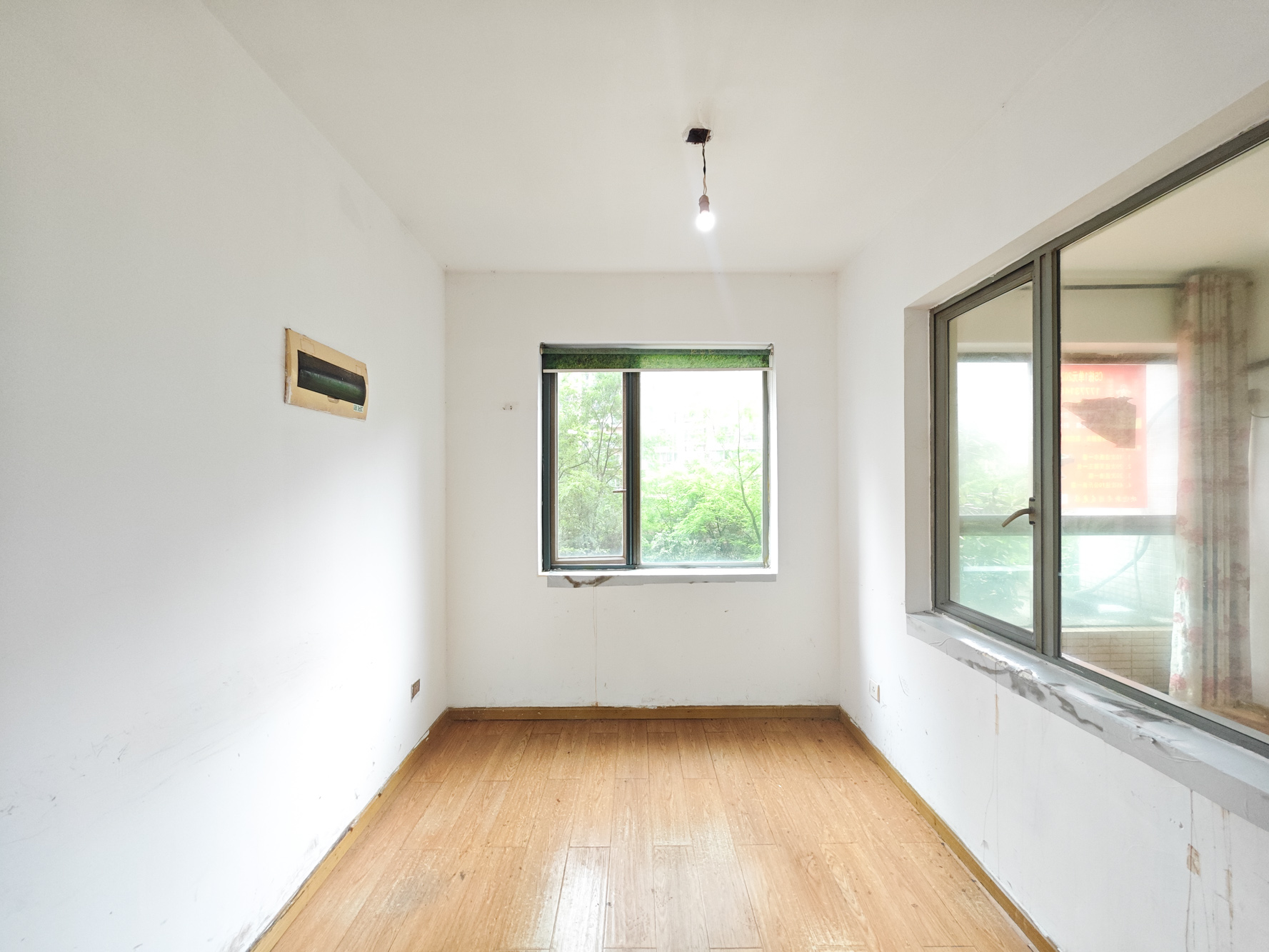 新城新世界一二三期  4室2厅2卫    100.0万 新城新世界一二三期  4室2厅2卫    100.0万卧室