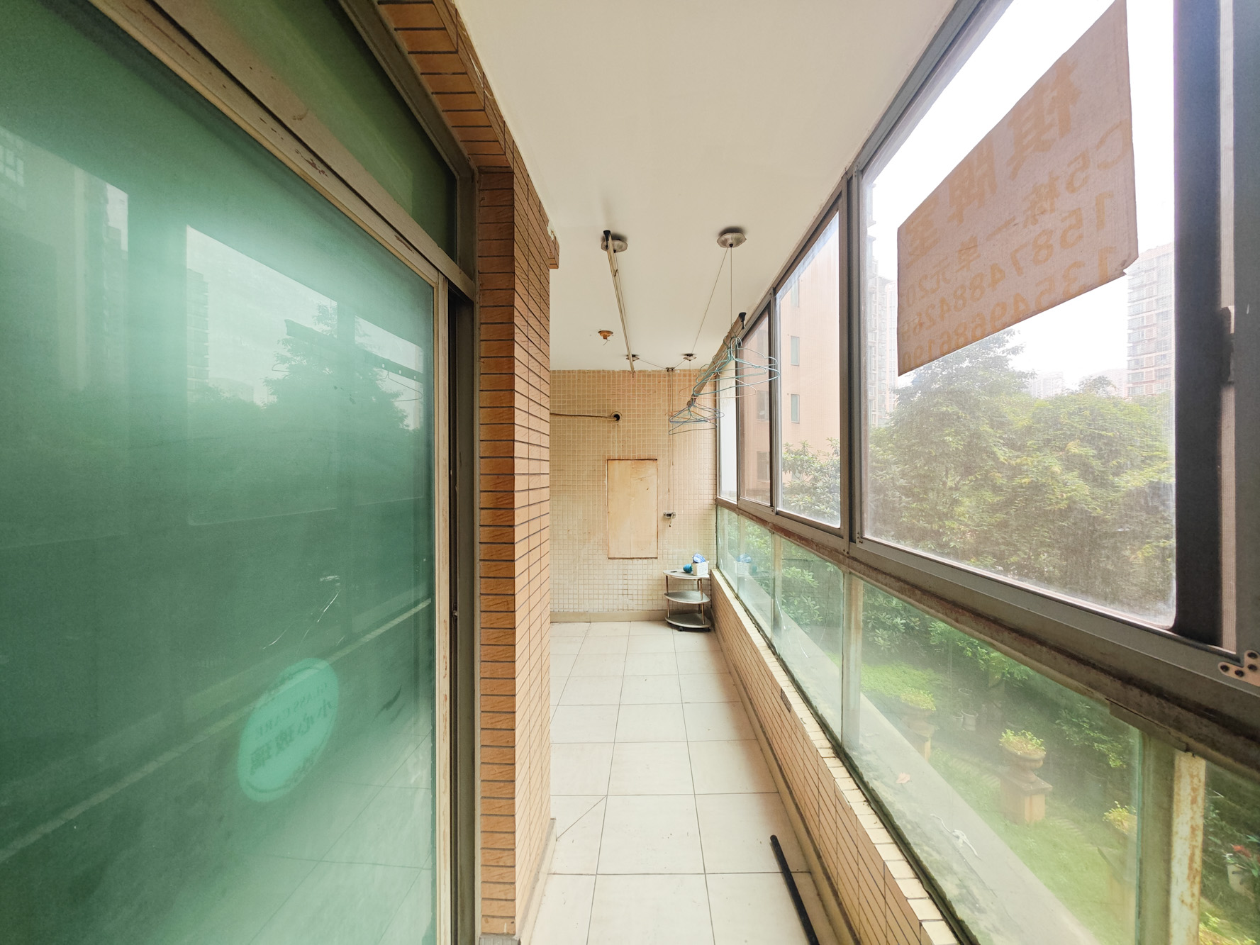 新城新世界一二三期  4室2厅2卫    100.0万 新城新世界一二三期  4室2厅2卫    100.0万阳台