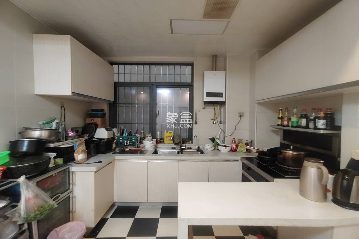 天元区锦绣华都 3室2厅2卫 68.0万 天元区锦绣华都 3室2厅2卫 68.0万室内图