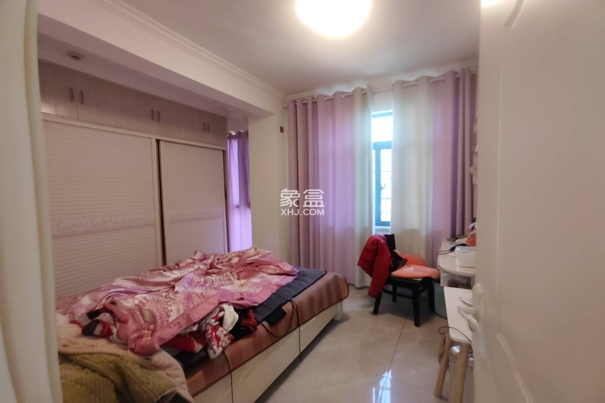 天元区锦绣华都 3室2厅2卫 68.0万 天元区锦绣华都 3室2厅2卫 68.0万室内图