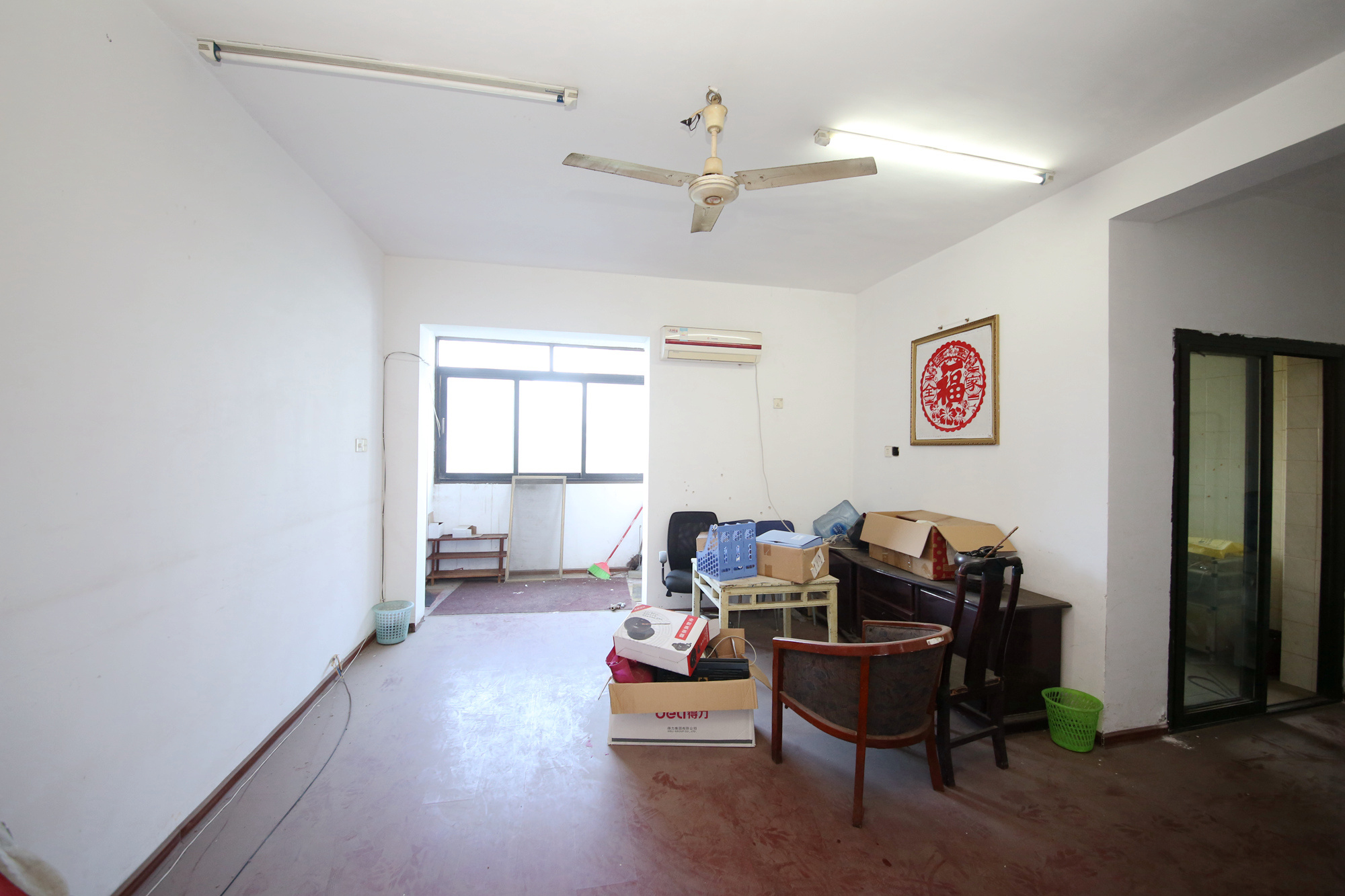邮电新村  2室2厅1卫   55.00万客厅
