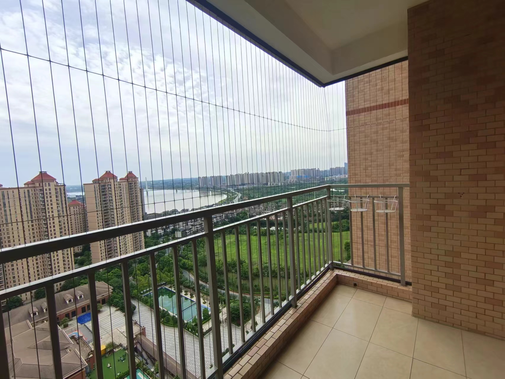 晋合湘水湾三期  3室2厅1卫   84.00万 晋合湘水湾三期  3室2厅1卫   84.00万室内图