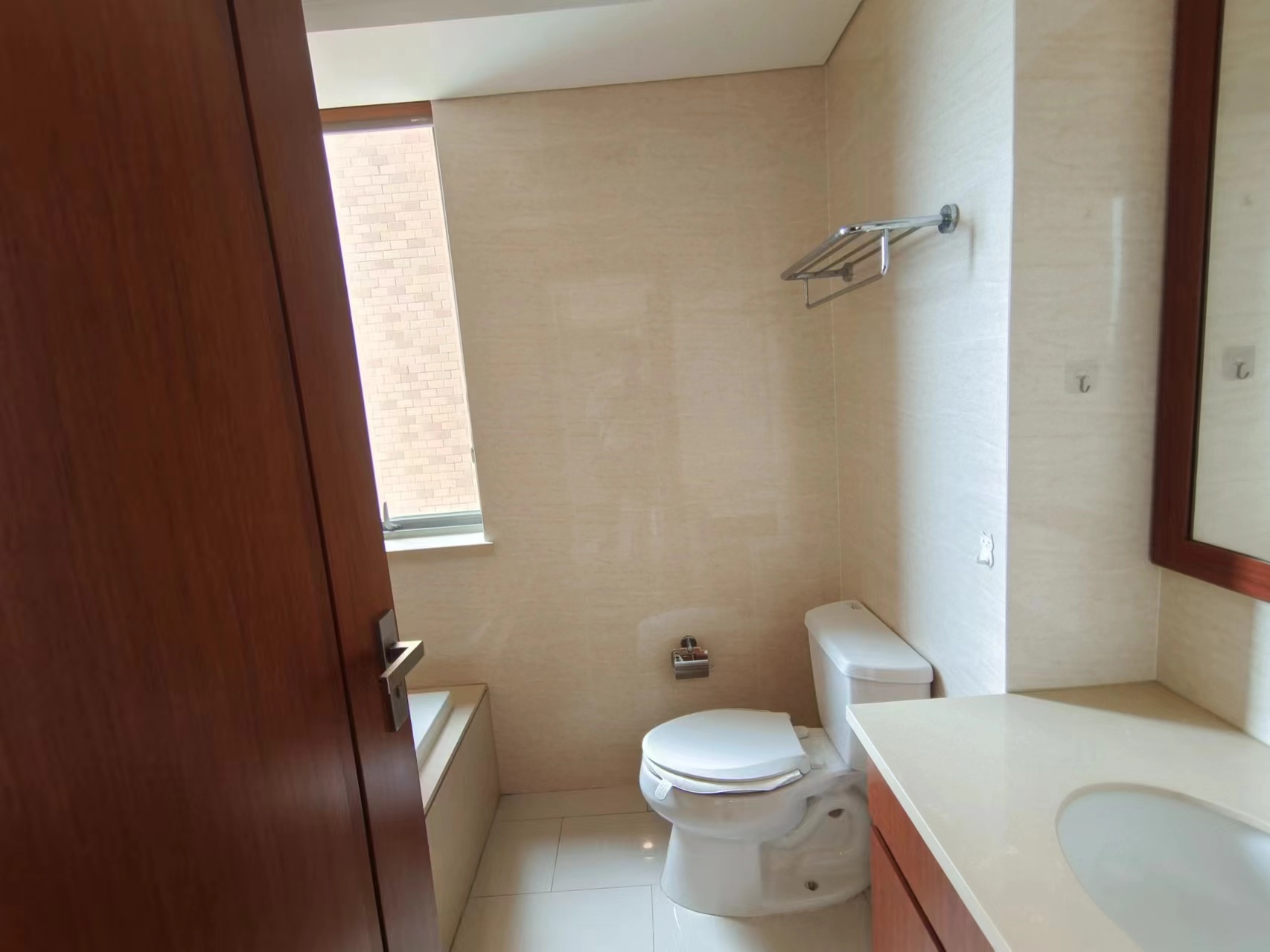 晋合湘水湾三期  3室2厅1卫   84.00万 晋合湘水湾三期  3室2厅1卫   84.00万室内图