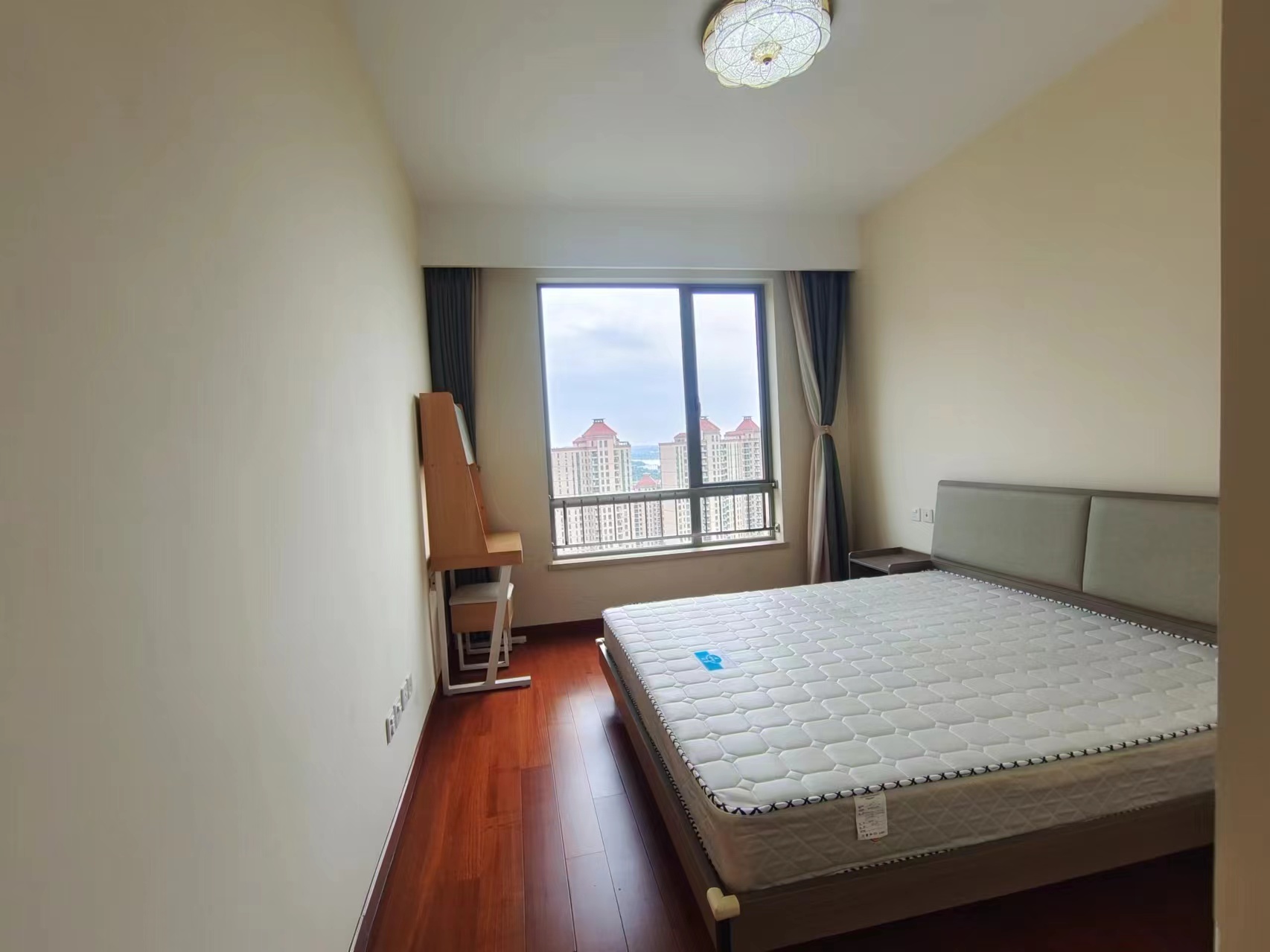 晋合湘水湾三期  3室2厅1卫   84.00万 晋合湘水湾三期  3室2厅1卫   84.00万室内图