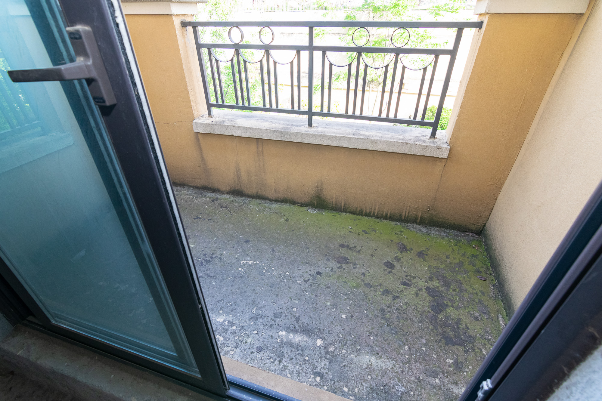 金地三千府(金地湖山樾、金地自在城)  5室2厅2卫    400.0万 金地三千府(金地湖山樾、金地自在城)  5室2厅2卫    400.0万阳台