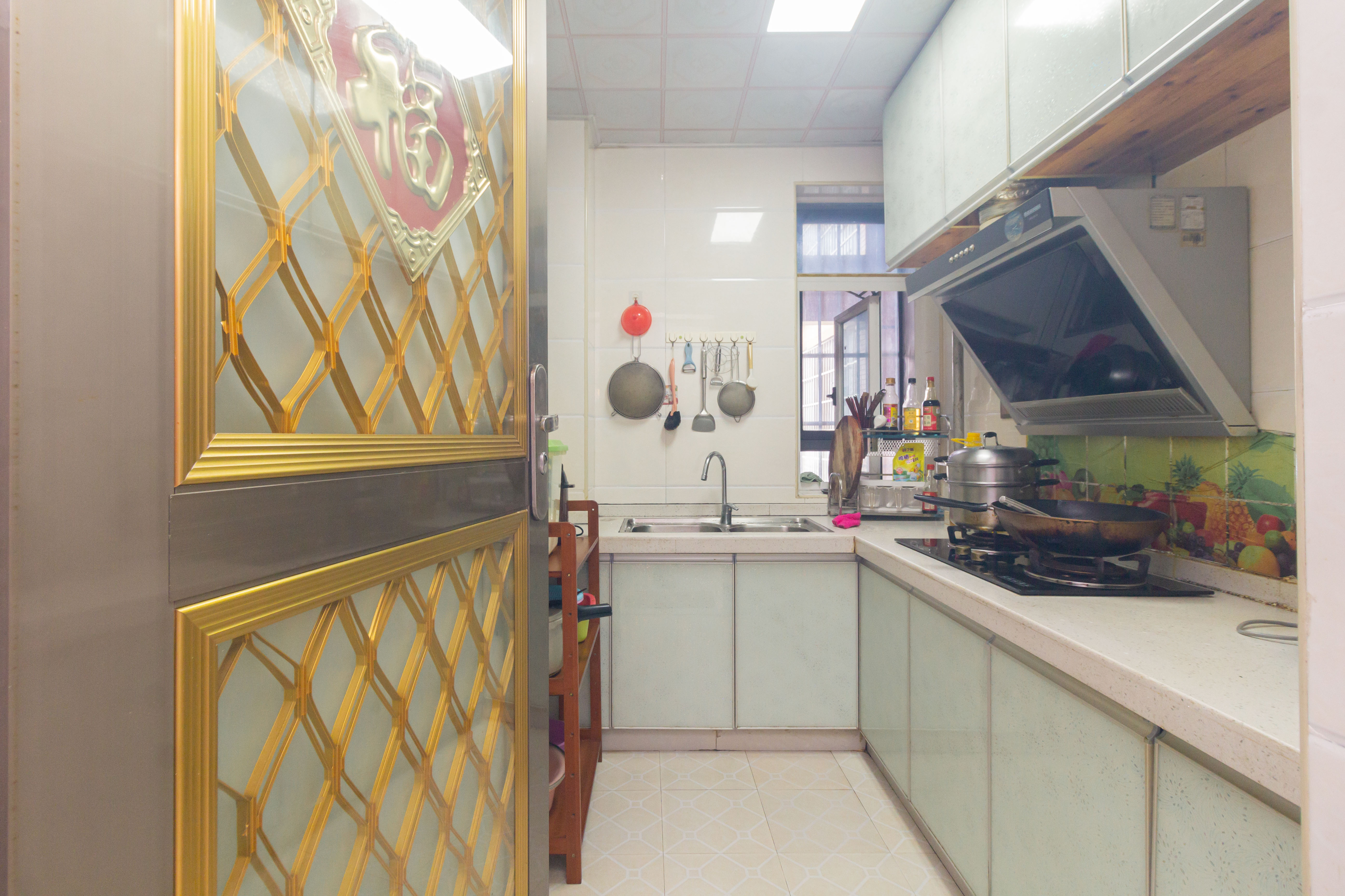 新蕾品阁居 3室2厅1卫 64.0万 新蕾品阁居 3室2厅1卫 64.0万厨房