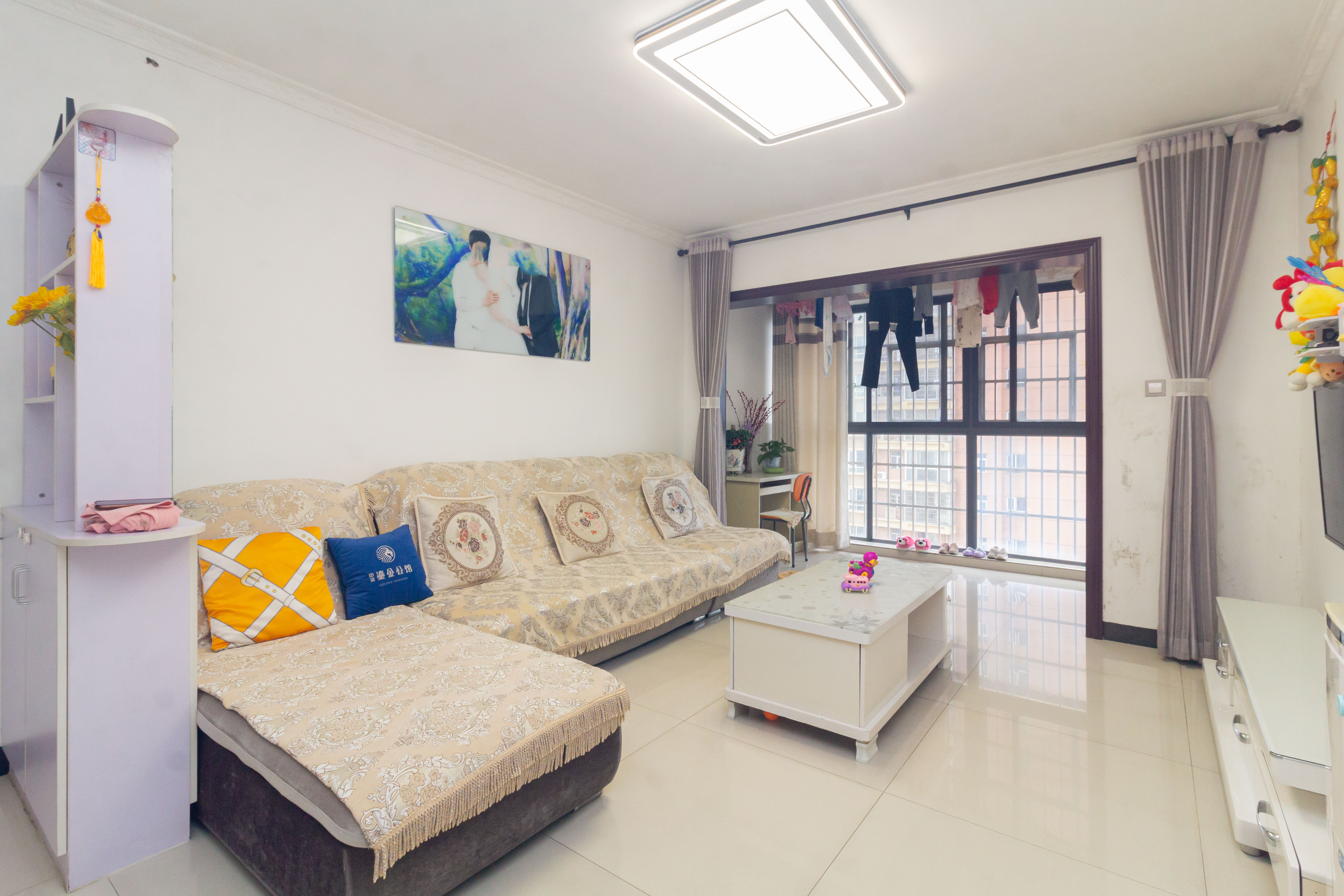 新蕾品阁居 3室2厅1卫 64.0万 新蕾品阁居 3室2厅1卫 64.0万客厅