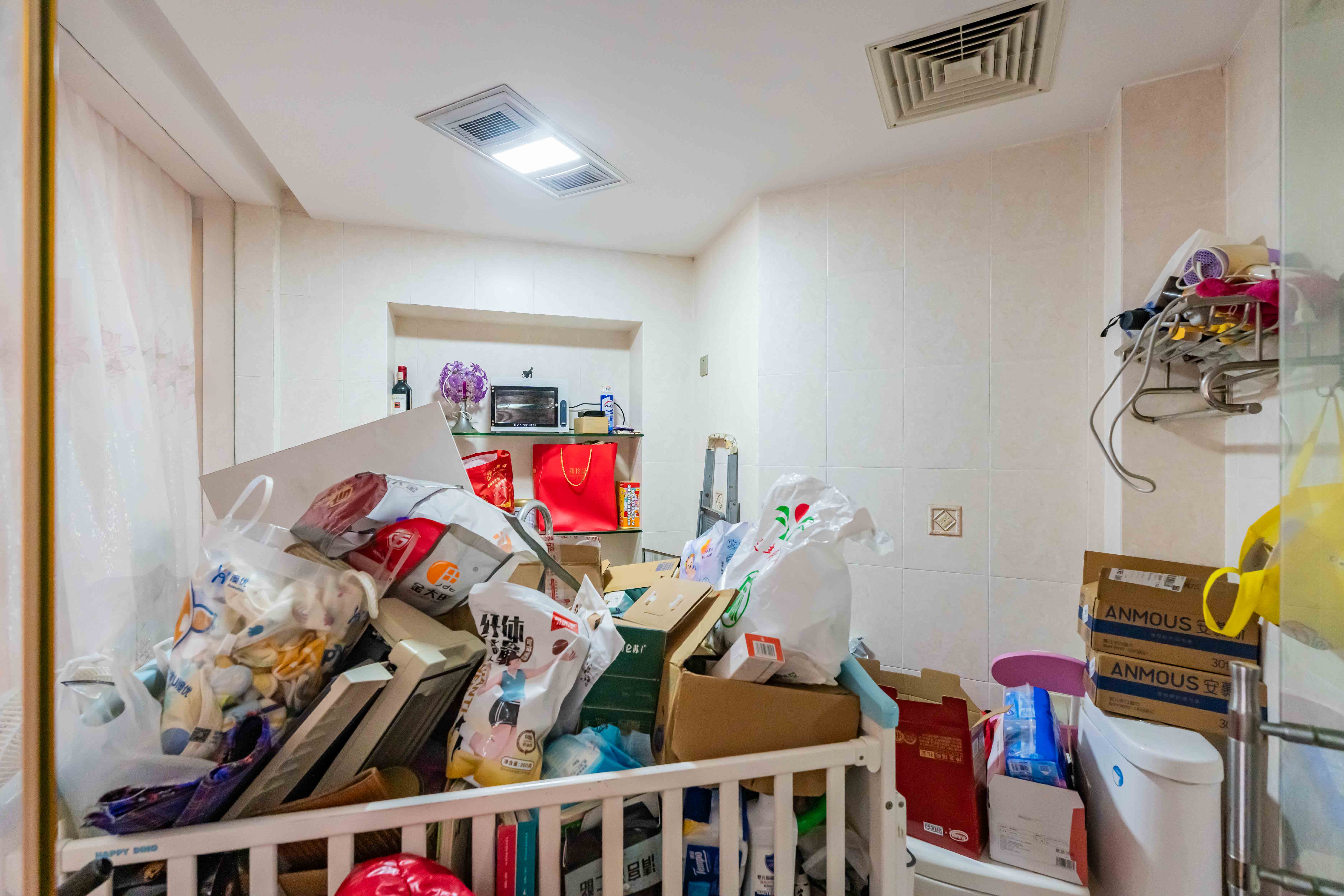 左岸春天  3室2厅2卫   130.00万卫生间