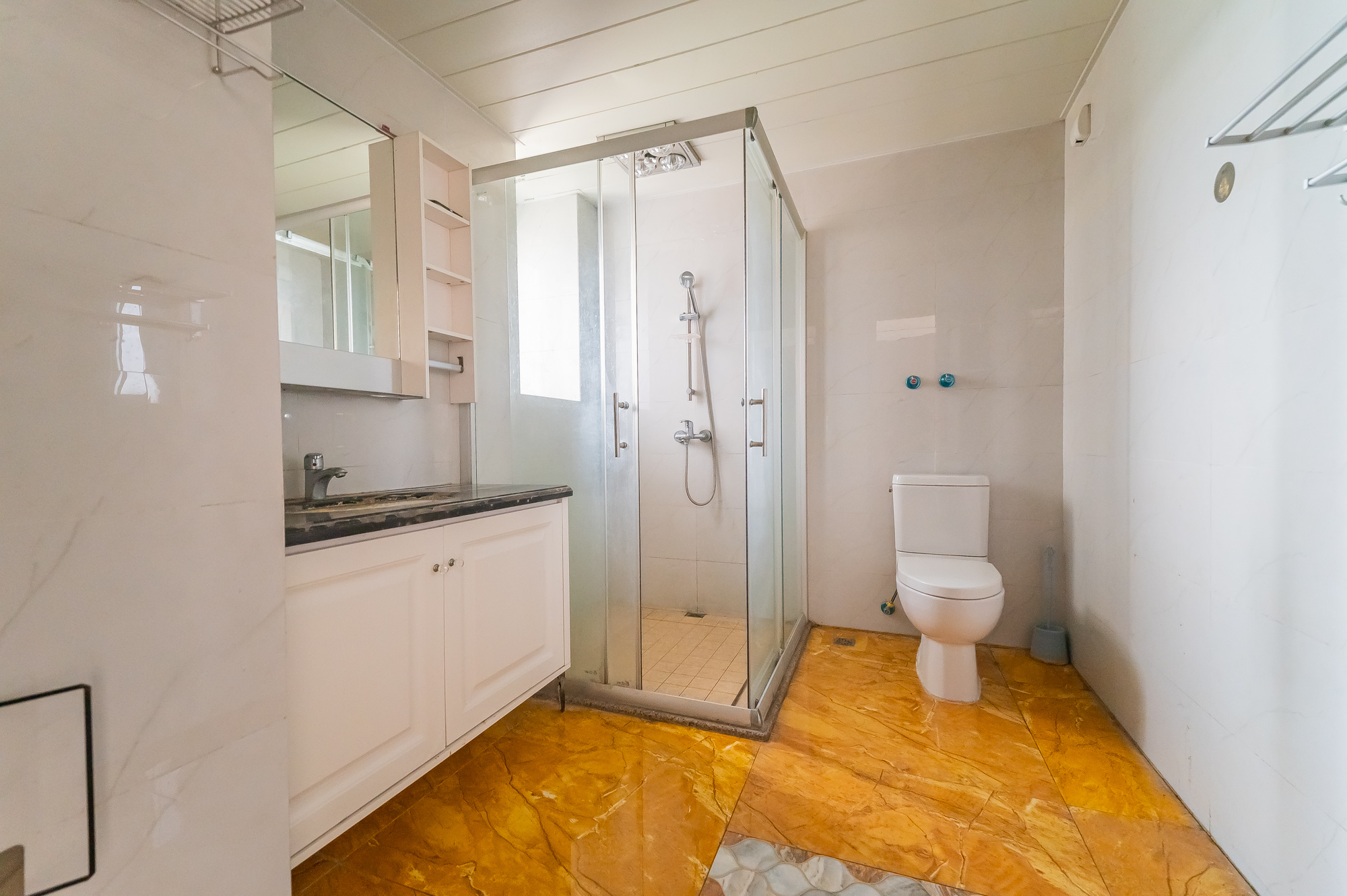 碧桂园威尼斯城 4室2厅2卫 120.5万 碧桂园威尼斯城 4室2厅2卫 120.5万卫生间