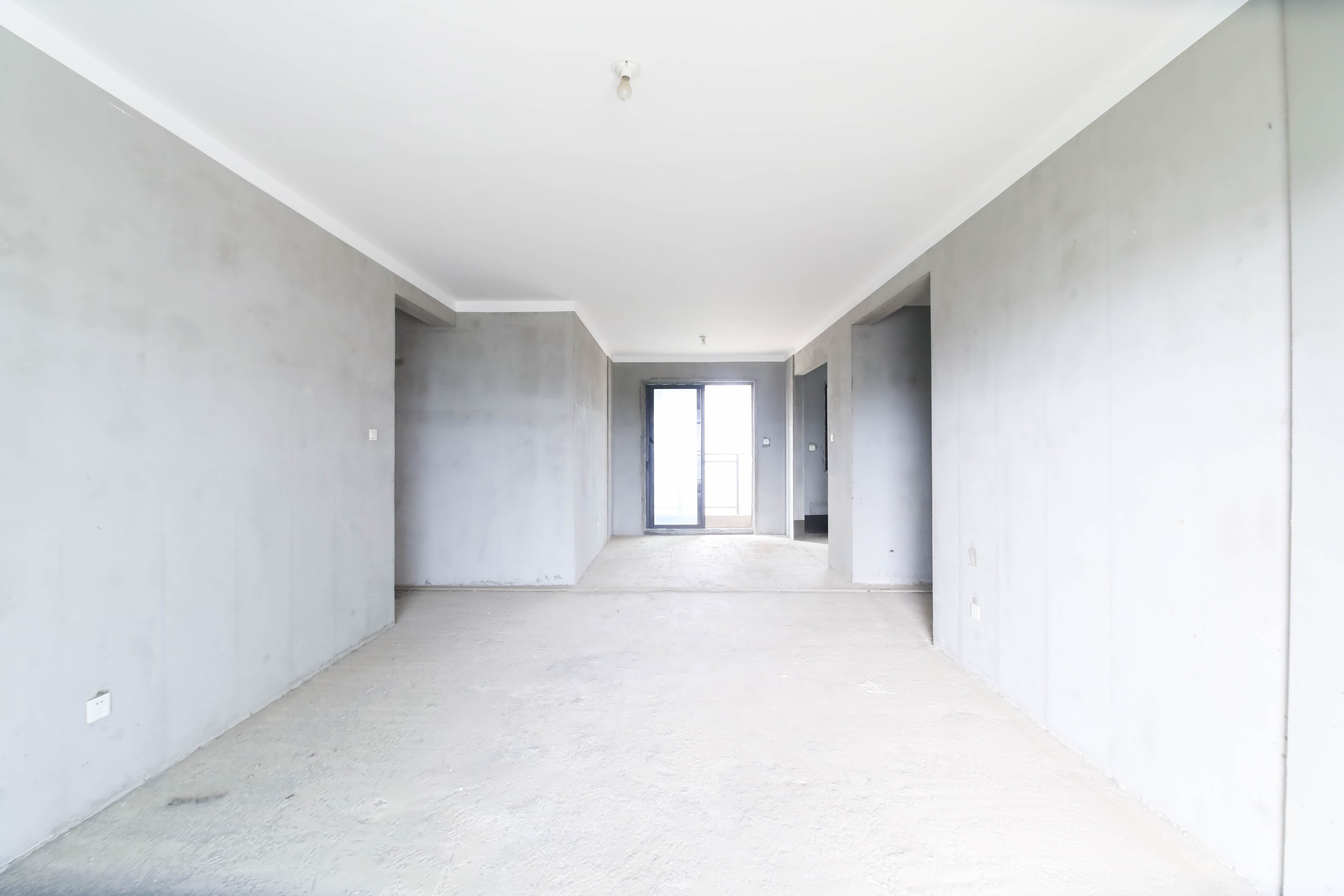 长房半岛蓝湾(观山月) 5室2厅1卫 145.0万 长房半岛蓝湾(观山月) 5室2厅1卫 145.0万客厅