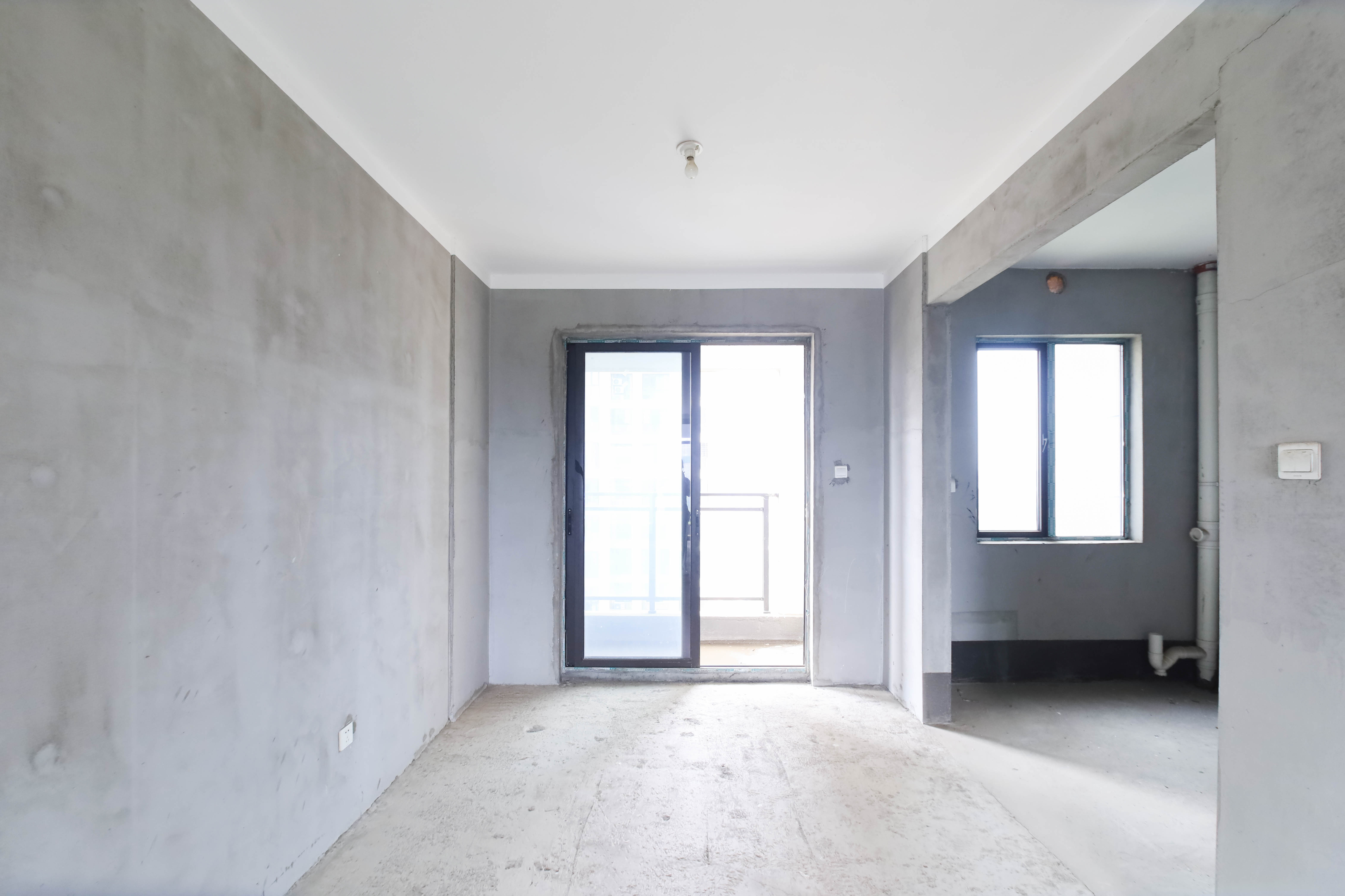 长房半岛蓝湾(观山月) 5室2厅1卫 145.0万 长房半岛蓝湾(观山月) 5室2厅1卫 145.0万其他