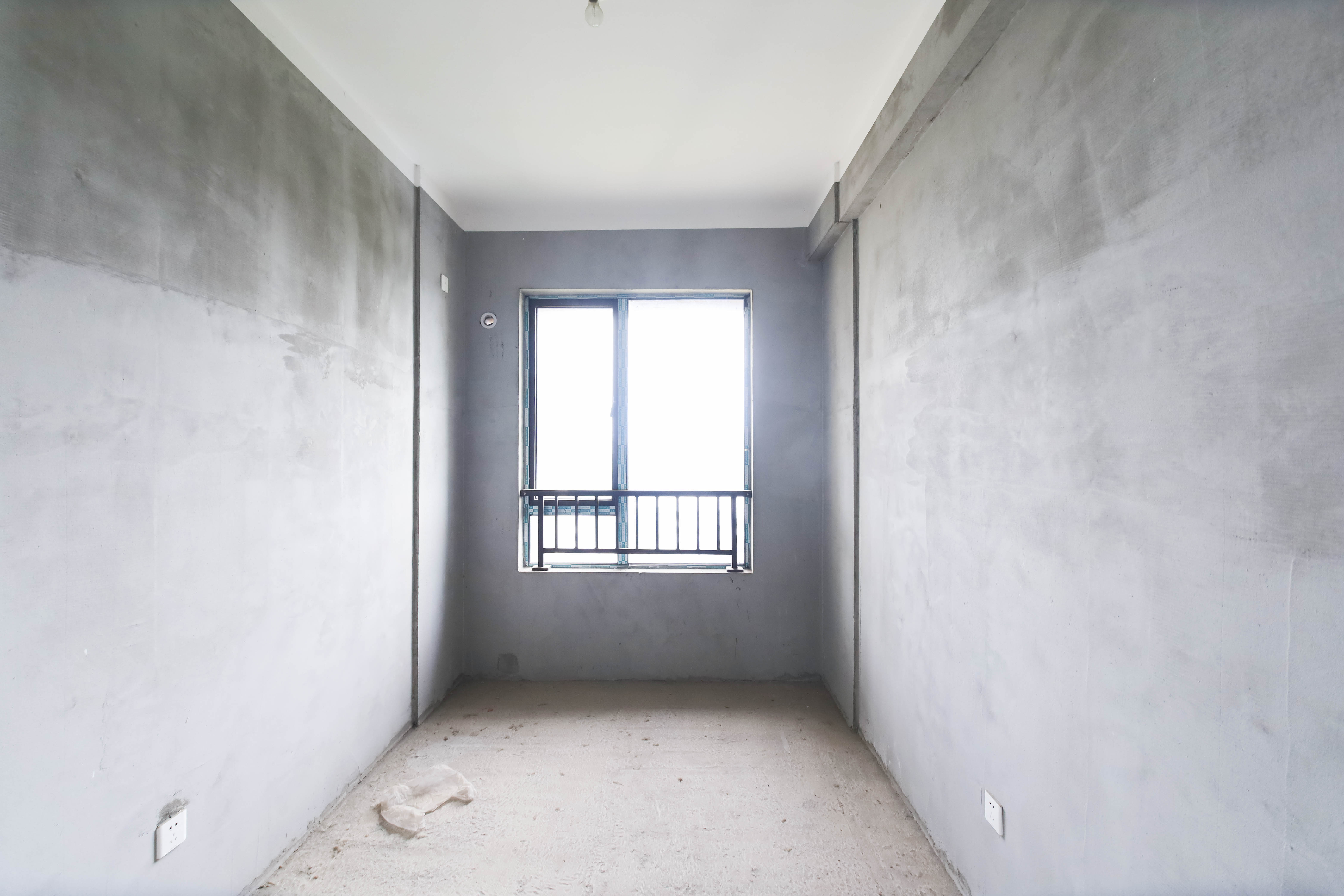 长房半岛蓝湾(观山月) 5室2厅1卫 145.0万 长房半岛蓝湾(观山月) 5室2厅1卫 145.0万卧室