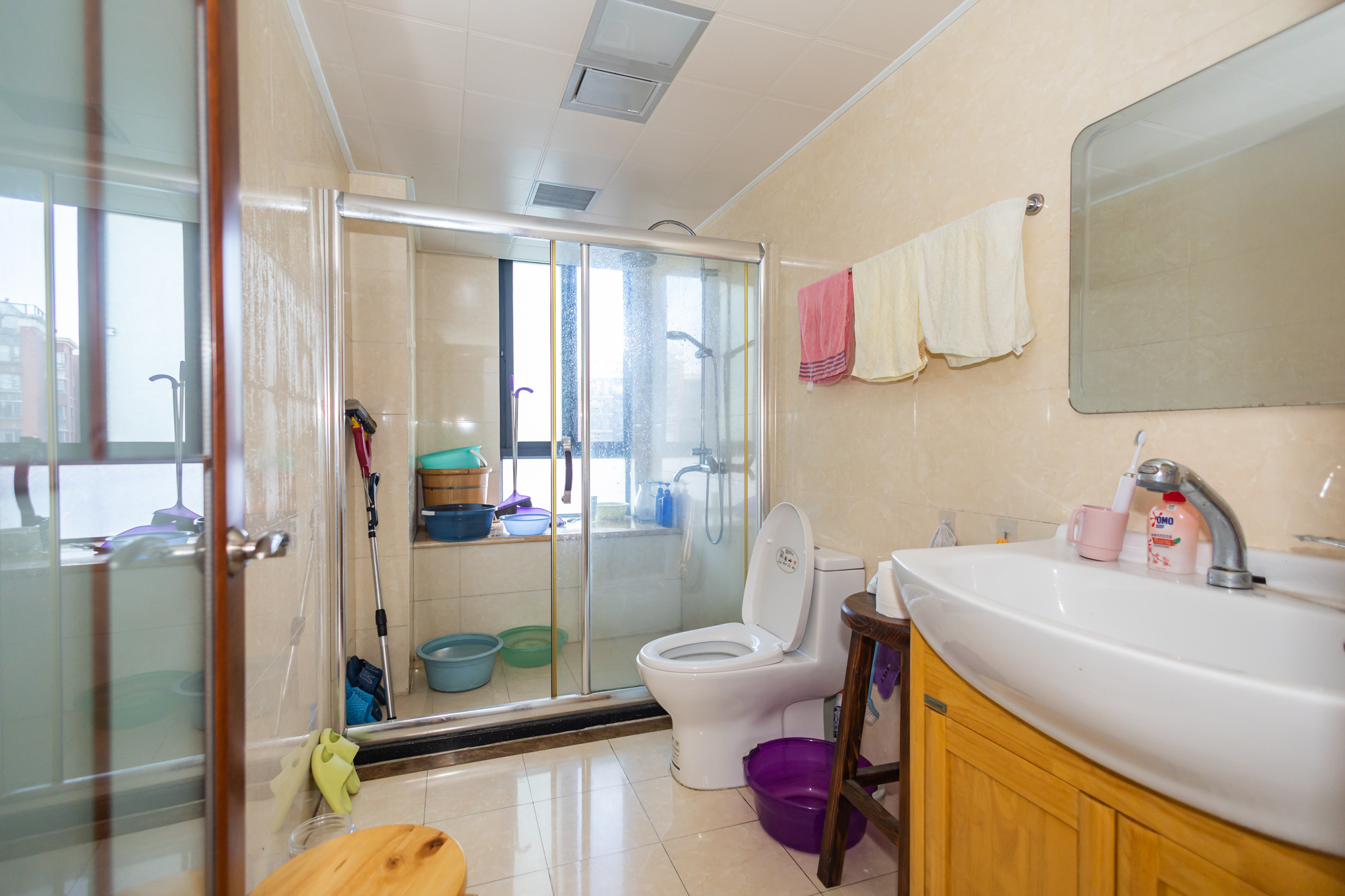 华润凤凰城二期  5室2厅2卫    119.0万卫生间