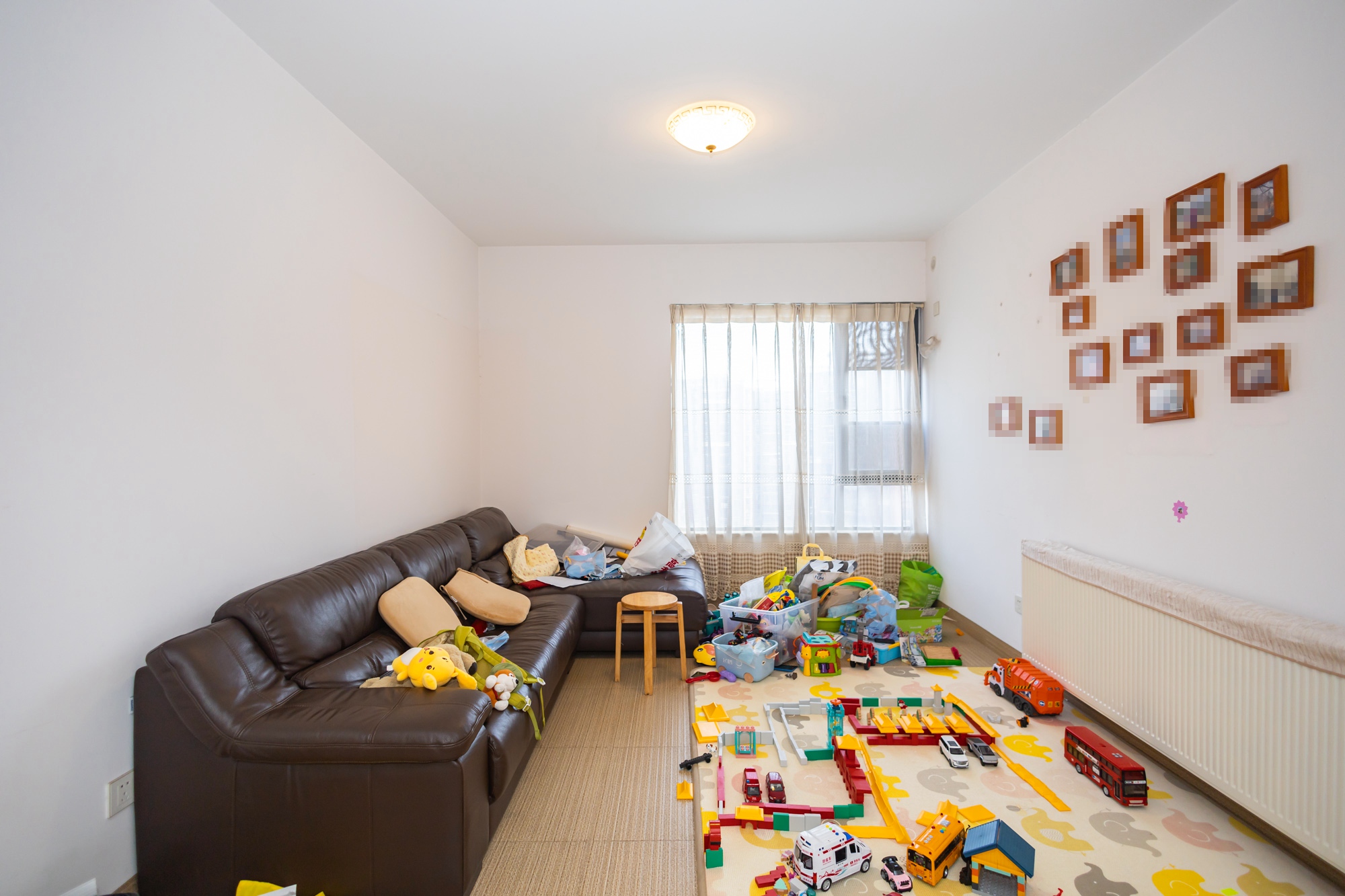 华润凤凰城二期 5室2厅2卫 119.0万 华润凤凰城二期 5室2厅2卫 119.0万卧室