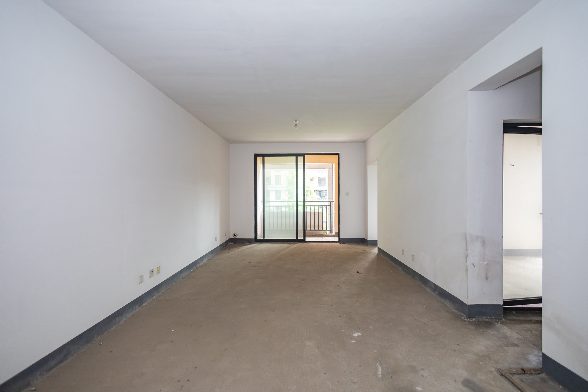 三一街区 2室2厅1卫 53.8万 三一街区 2室2厅1卫 53.8万客厅