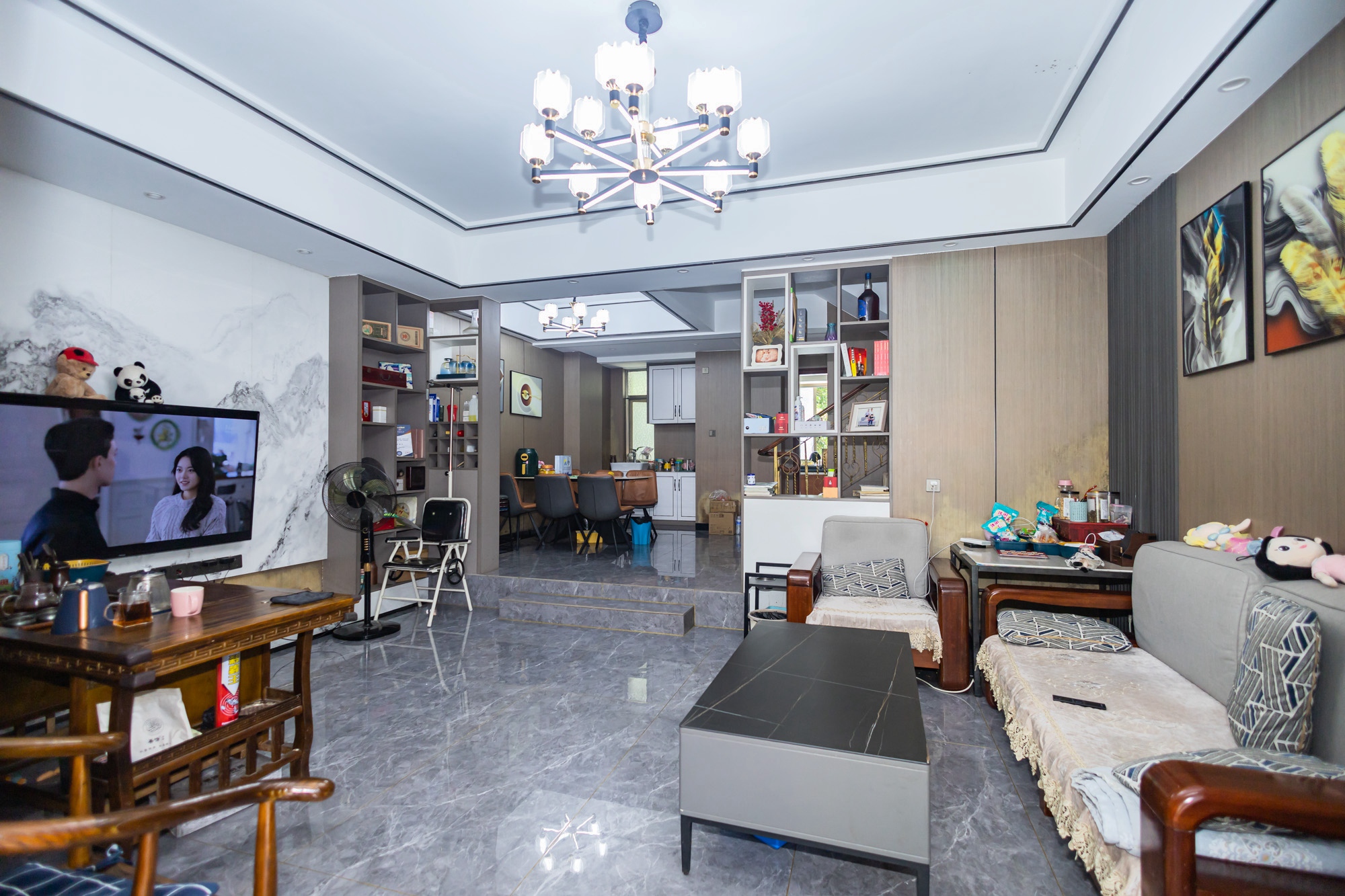 碧桂园威尼斯城  6室3厅5卫    375.0万 碧桂园威尼斯城  6室3厅5卫    375.0万