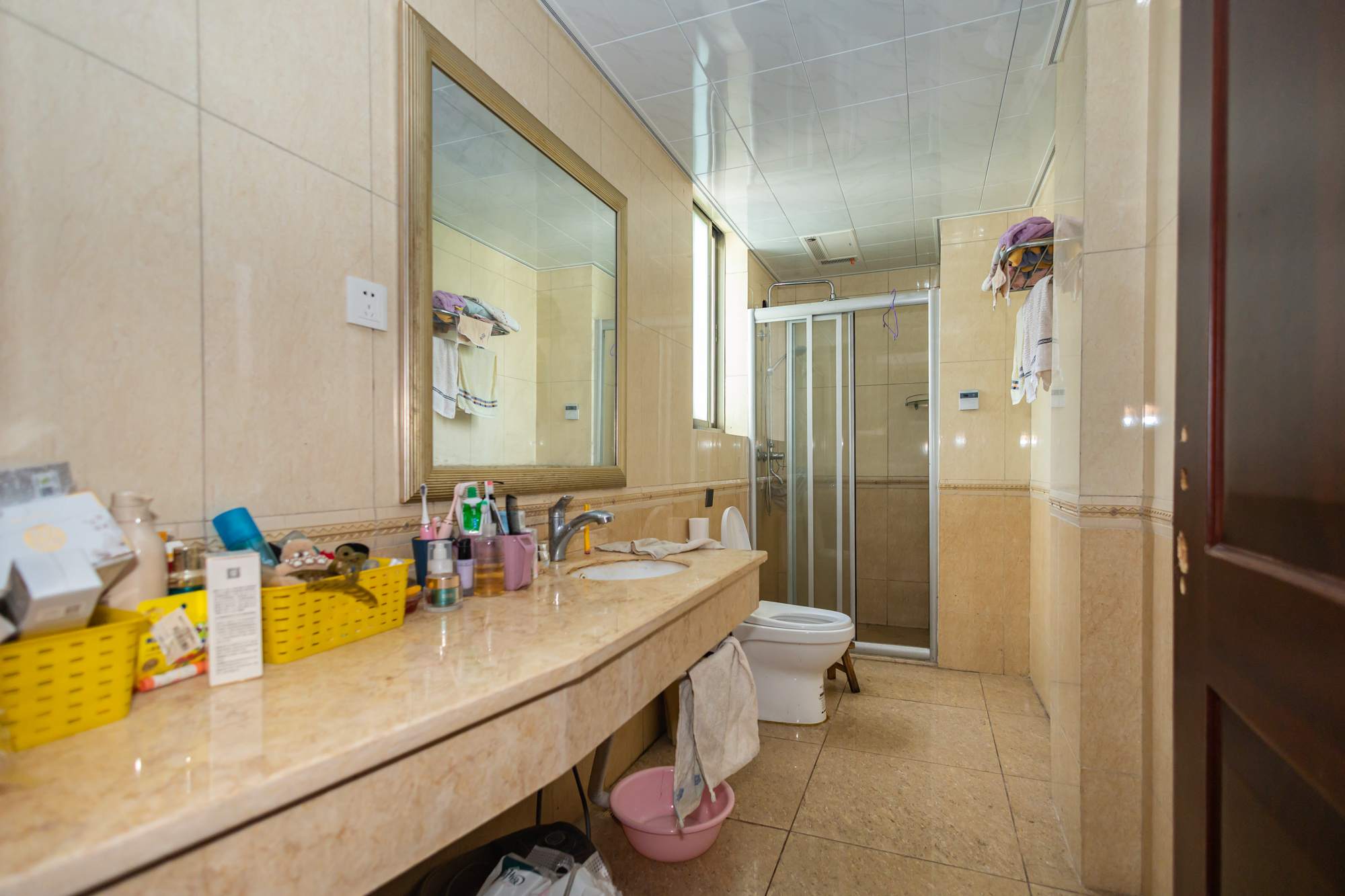 碧桂园威尼斯城  6室3厅5卫    375.0万 碧桂园威尼斯城  6室3厅5卫    375.0万卫生间