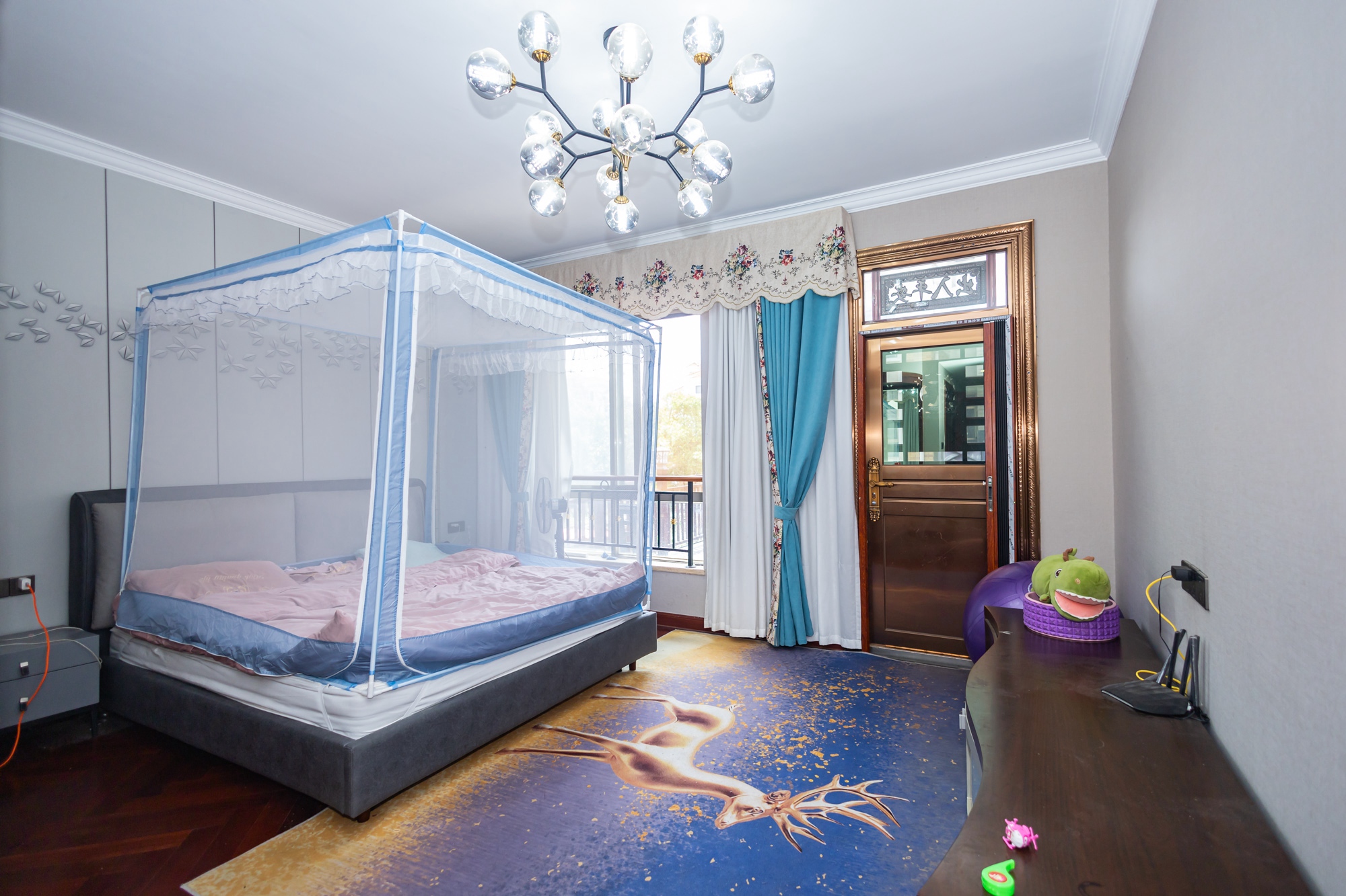 碧桂园威尼斯城  6室3厅5卫    375.0万 碧桂园威尼斯城  6室3厅5卫    375.0万卧室