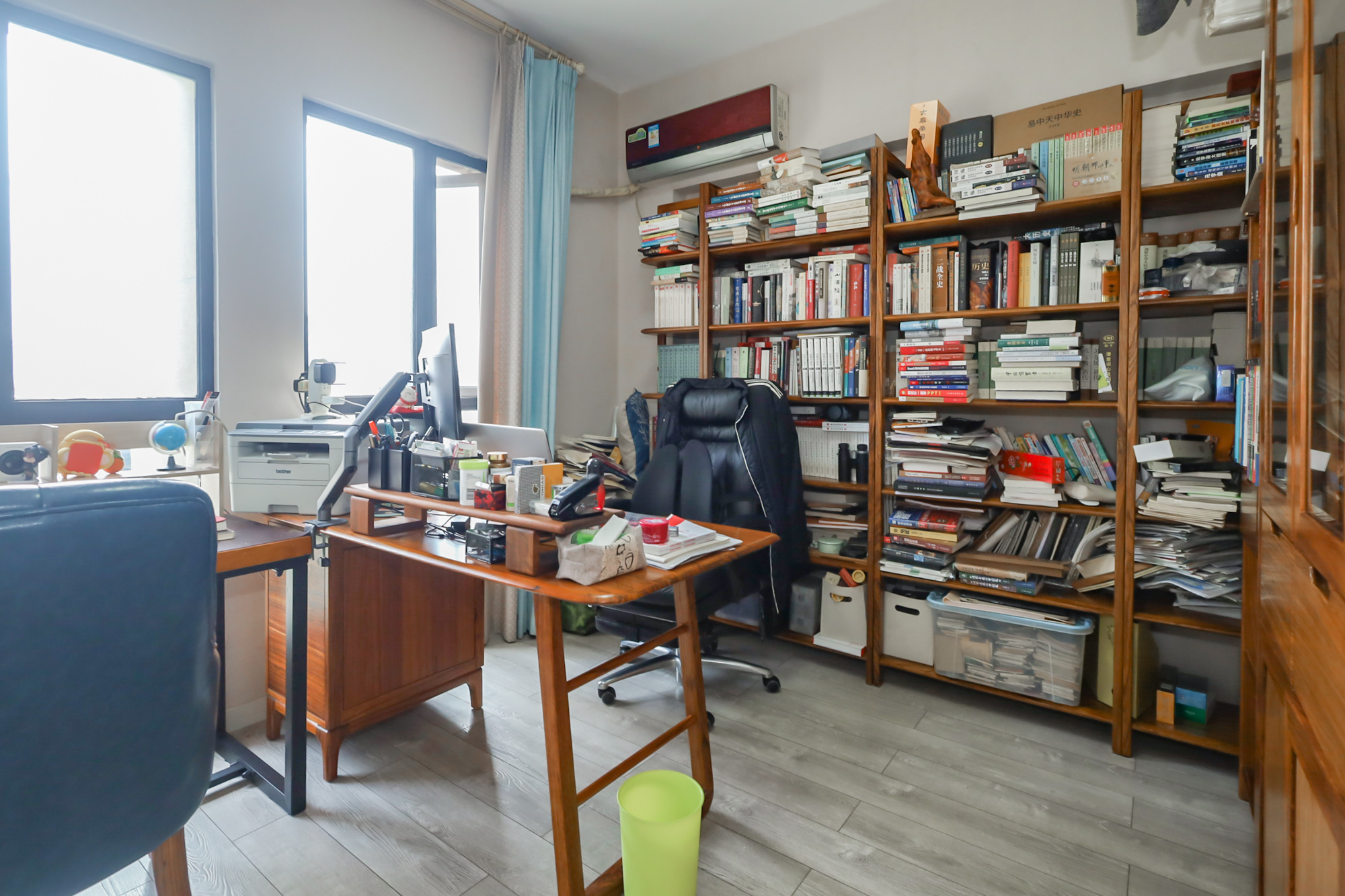 郡原广场  4室2厅2卫    190.0万 郡原广场  4室2厅2卫    190.0万卧室