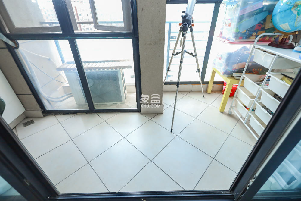 郡原廣場  4室2廳2衛(wèi)   205.00萬