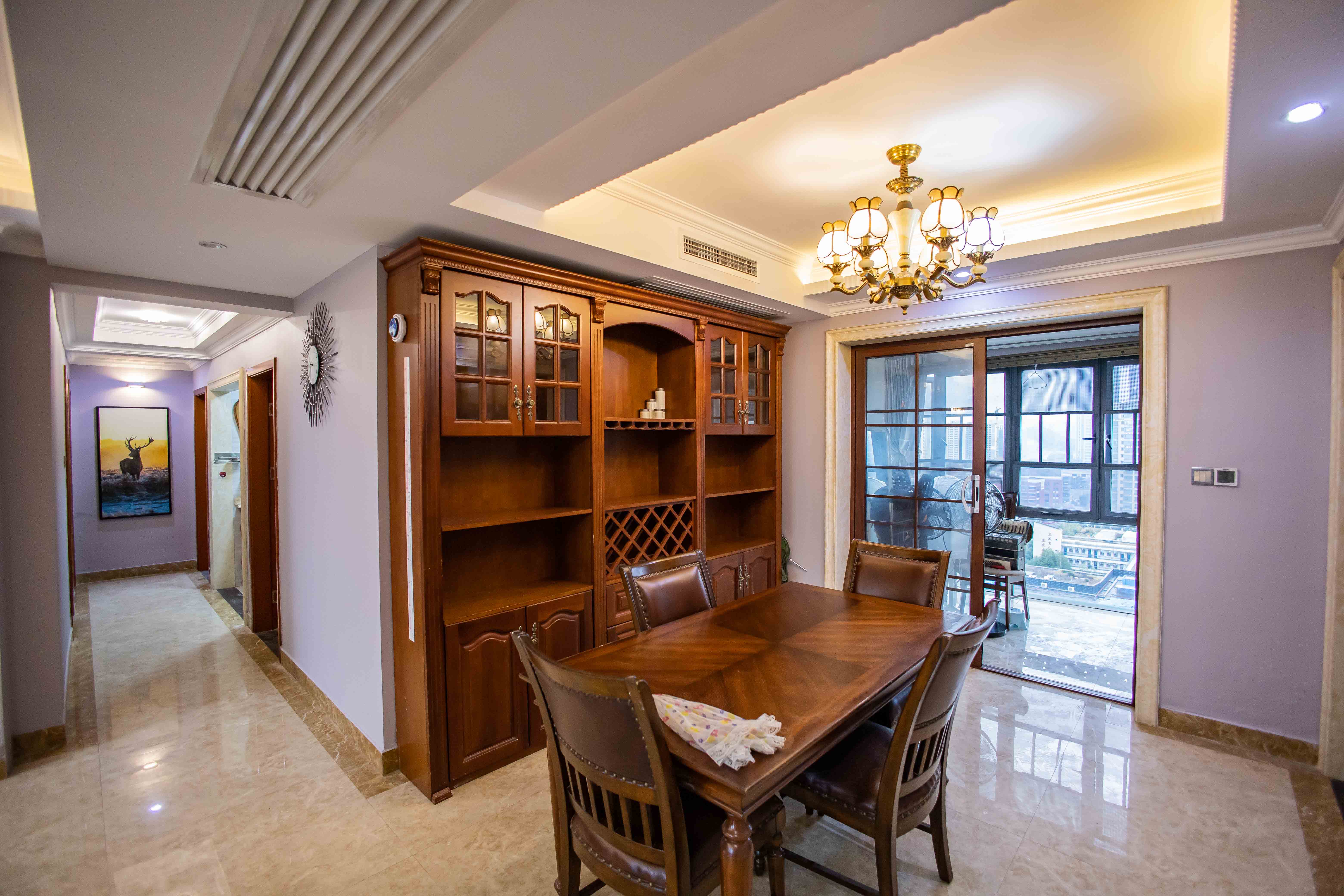 卓越蔚蓝海岸一期  4室2厅2卫    199.8万客厅