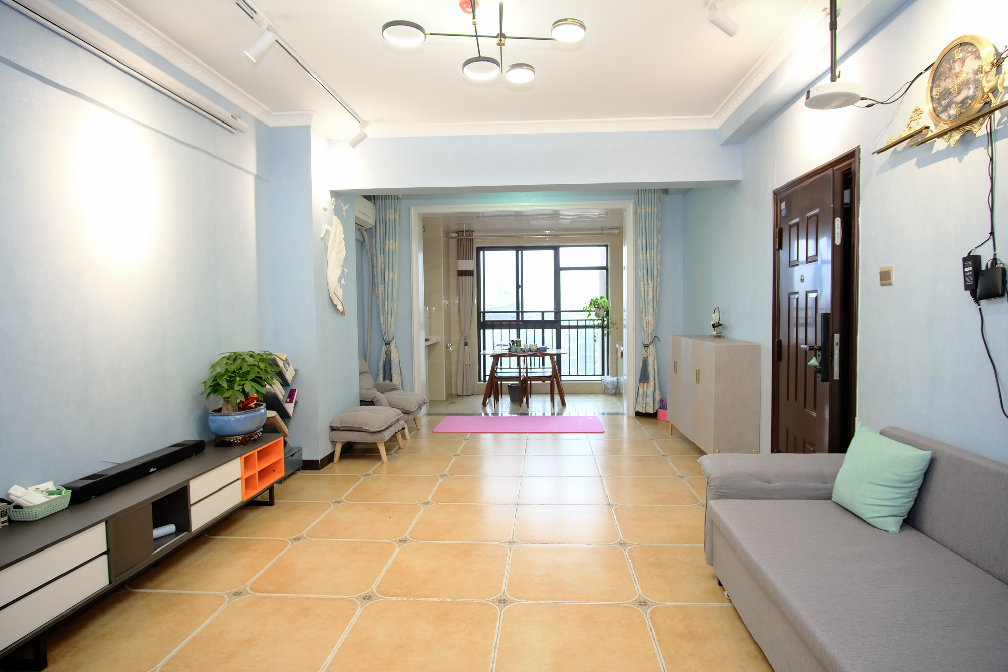 山水湾  1室1厅1卫    44.0万 山水湾  1室1厅1卫    44.0万客厅