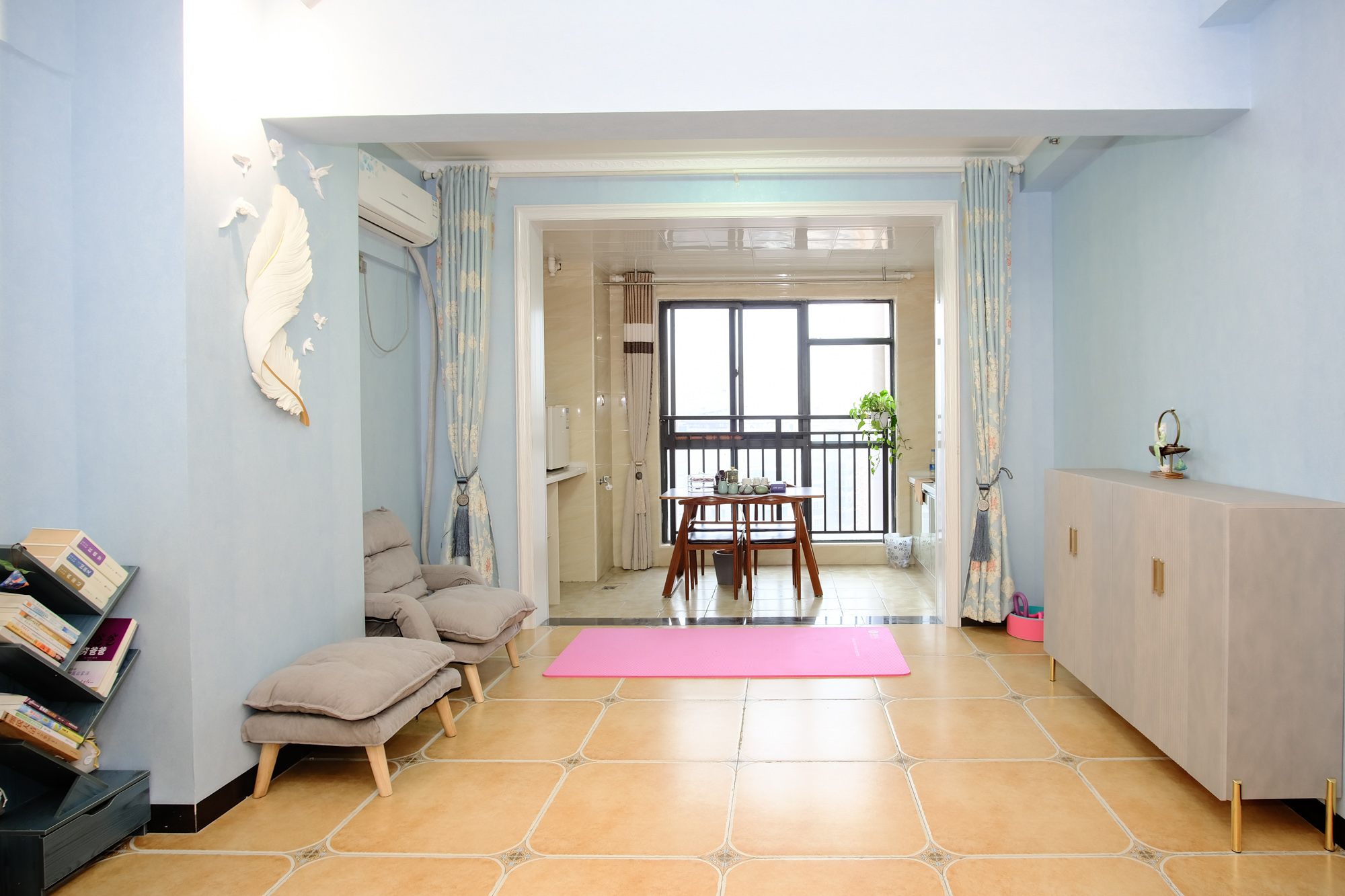 山水湾  1室1厅1卫    44.0万 山水湾  1室1厅1卫    44.0万客厅