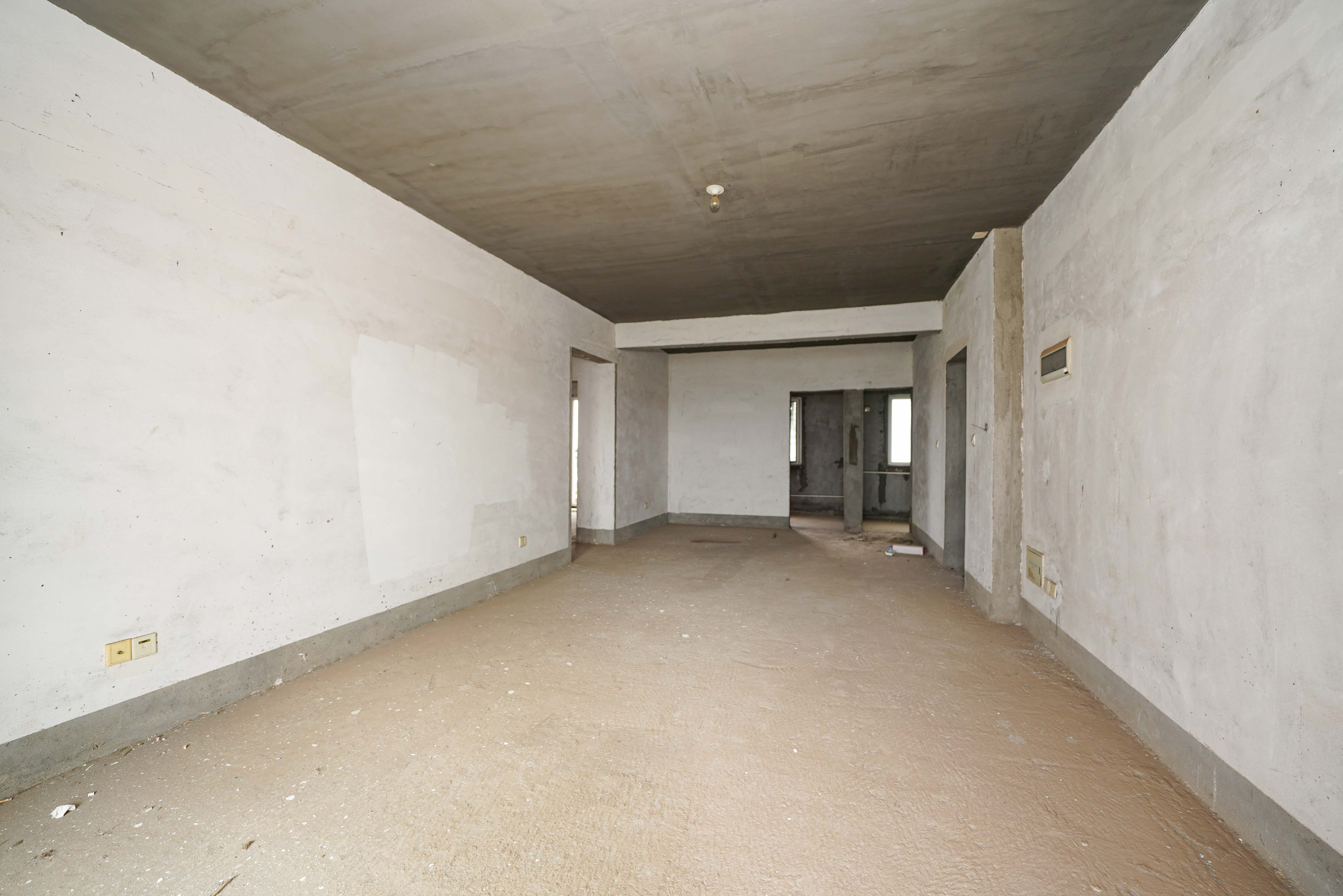 气象佳园  4室2厅2卫    54.0万 气象佳园  4室2厅2卫    54.0万客厅