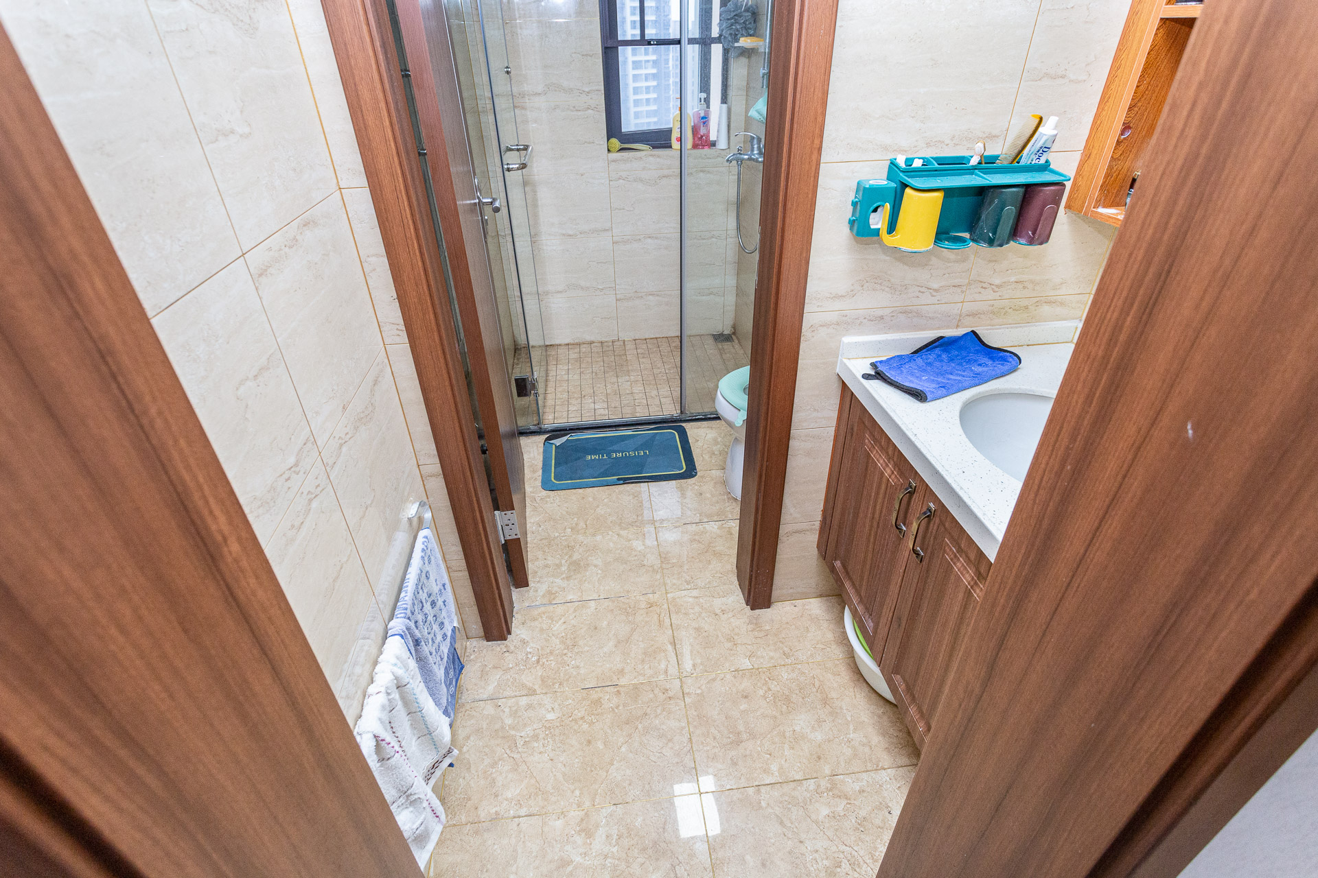 万润滨江天著  4室2厅2卫    140.0万 万润滨江天著  4室2厅2卫    140.0万卫生间