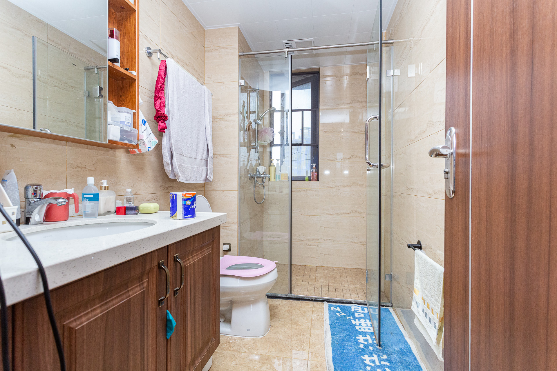 万润滨江天著  4室2厅2卫    140.0万 万润滨江天著  4室2厅2卫    140.0万卫生间