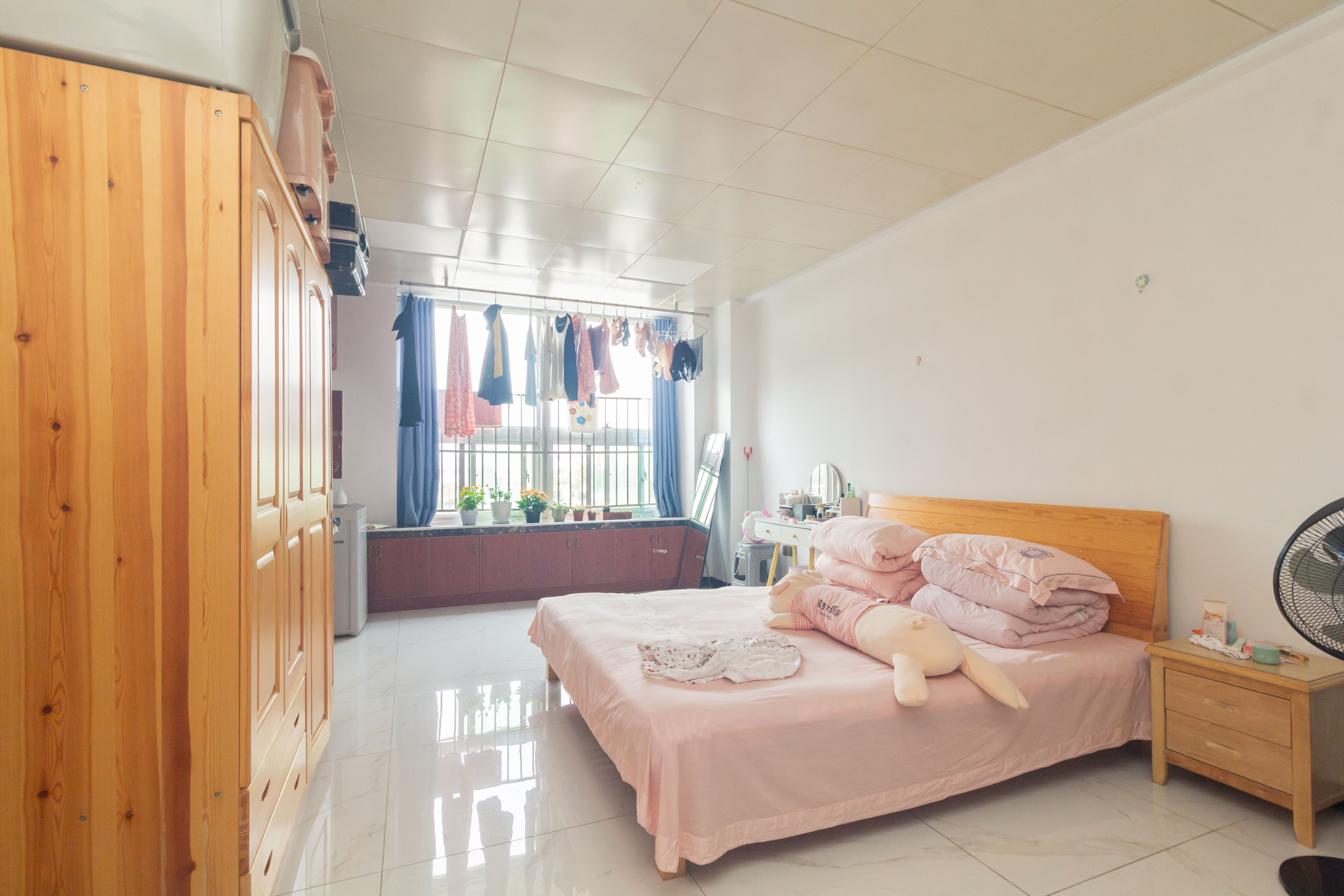 东业上城嘉苑(晟悦国际) 1室1厅1卫 24.0万 东业上城嘉苑(晟悦国际) 1室1厅1卫 24.0万客厅