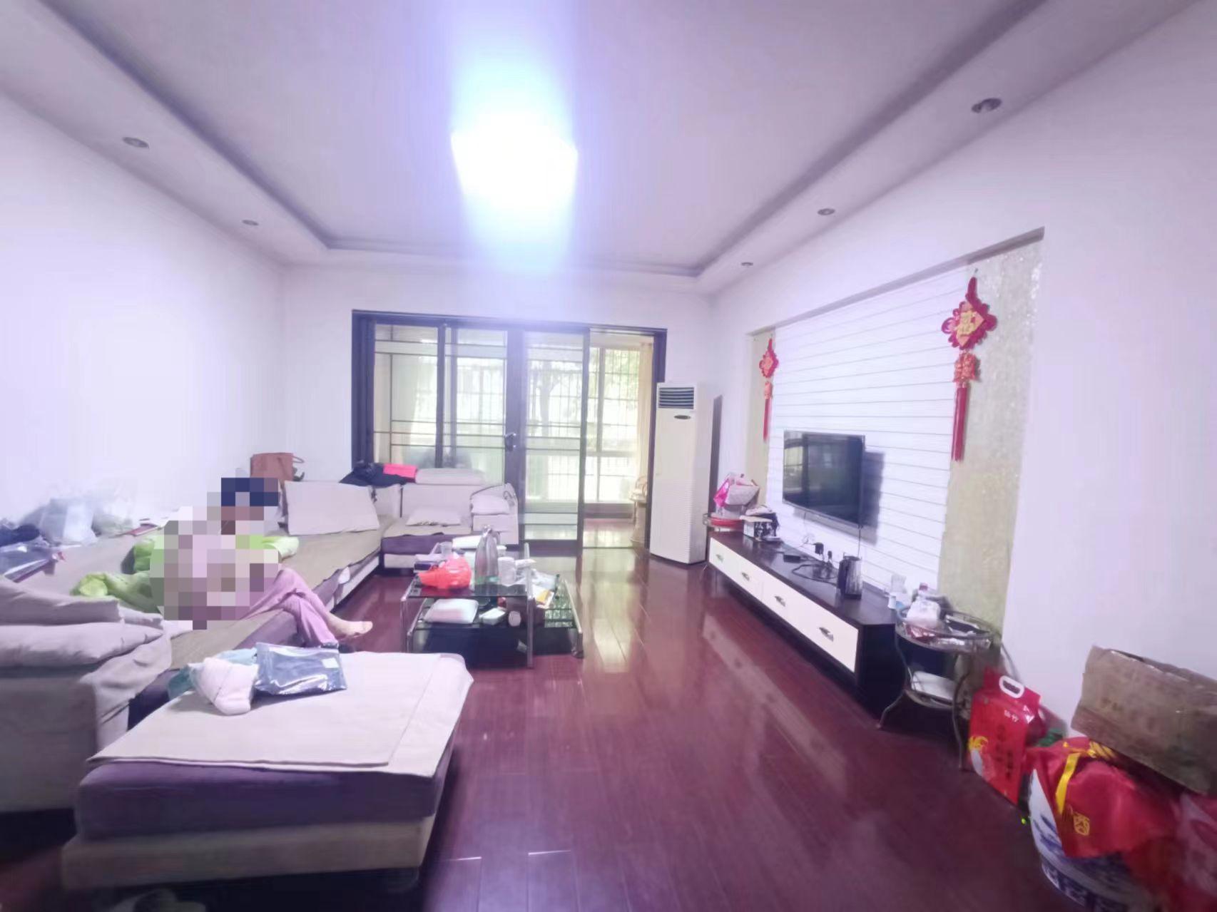 江岸人家 3室2厅2卫 82.0万 江岸人家 3室2厅2卫 82.0万室内图