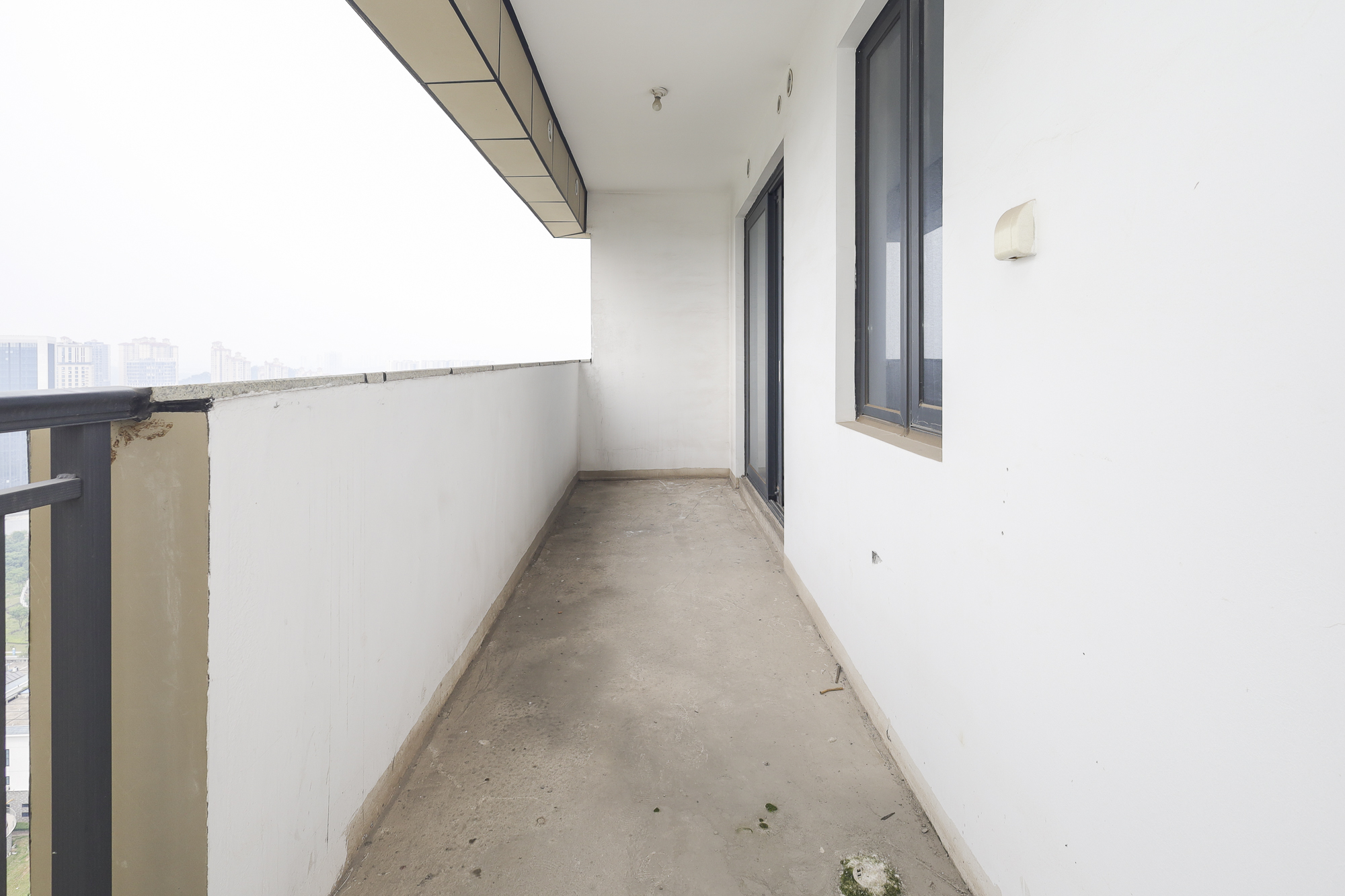 湘江壹号一二三期(创远湘江壹号)  3室2厅3卫    186.0万 湘江壹号一二三期(创远湘江壹号)  3室2厅3卫    186.0万阳台