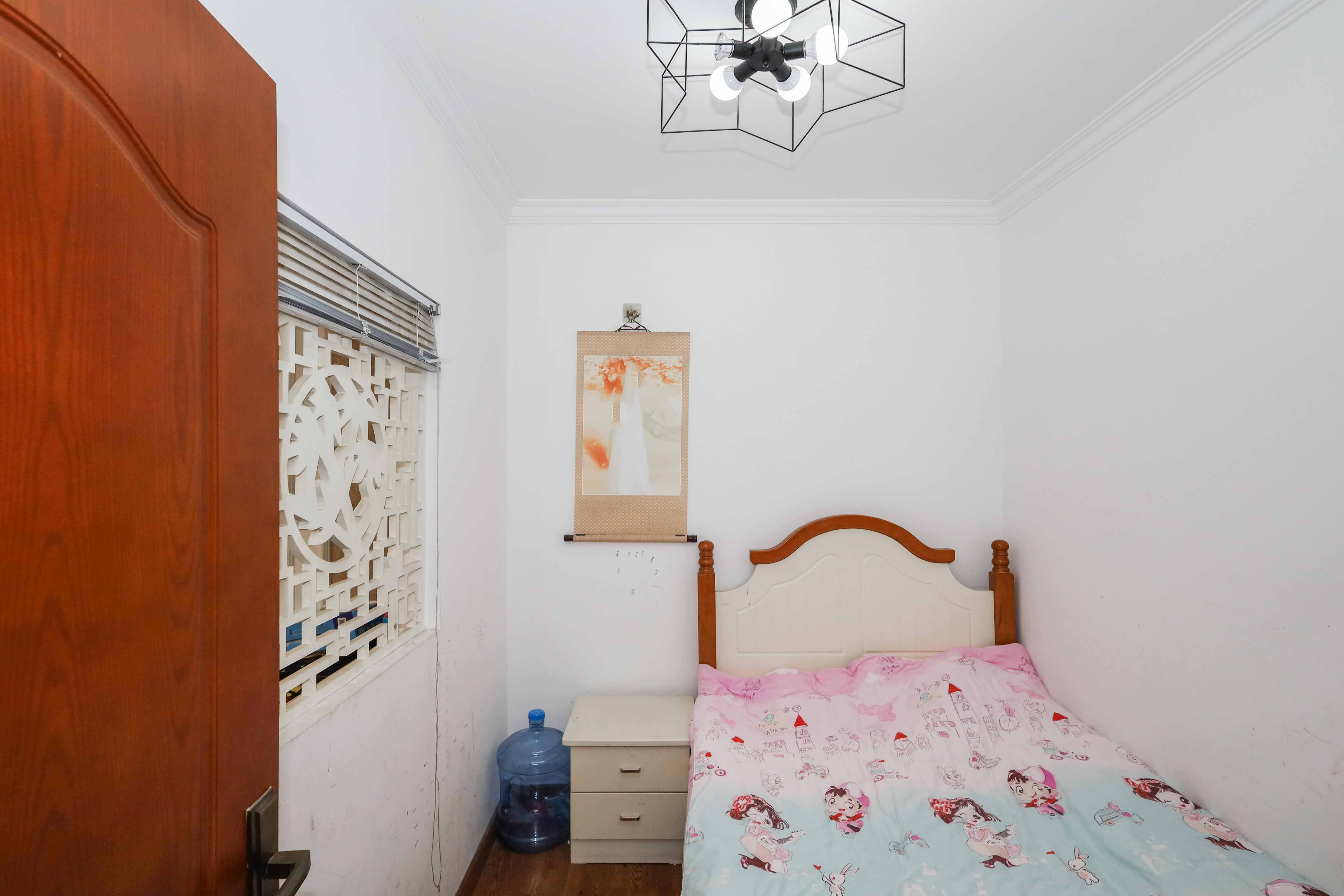 麓谷锦和园 3室2厅1卫 62.0万 麓谷锦和园 3室2厅1卫 62.0万卧室