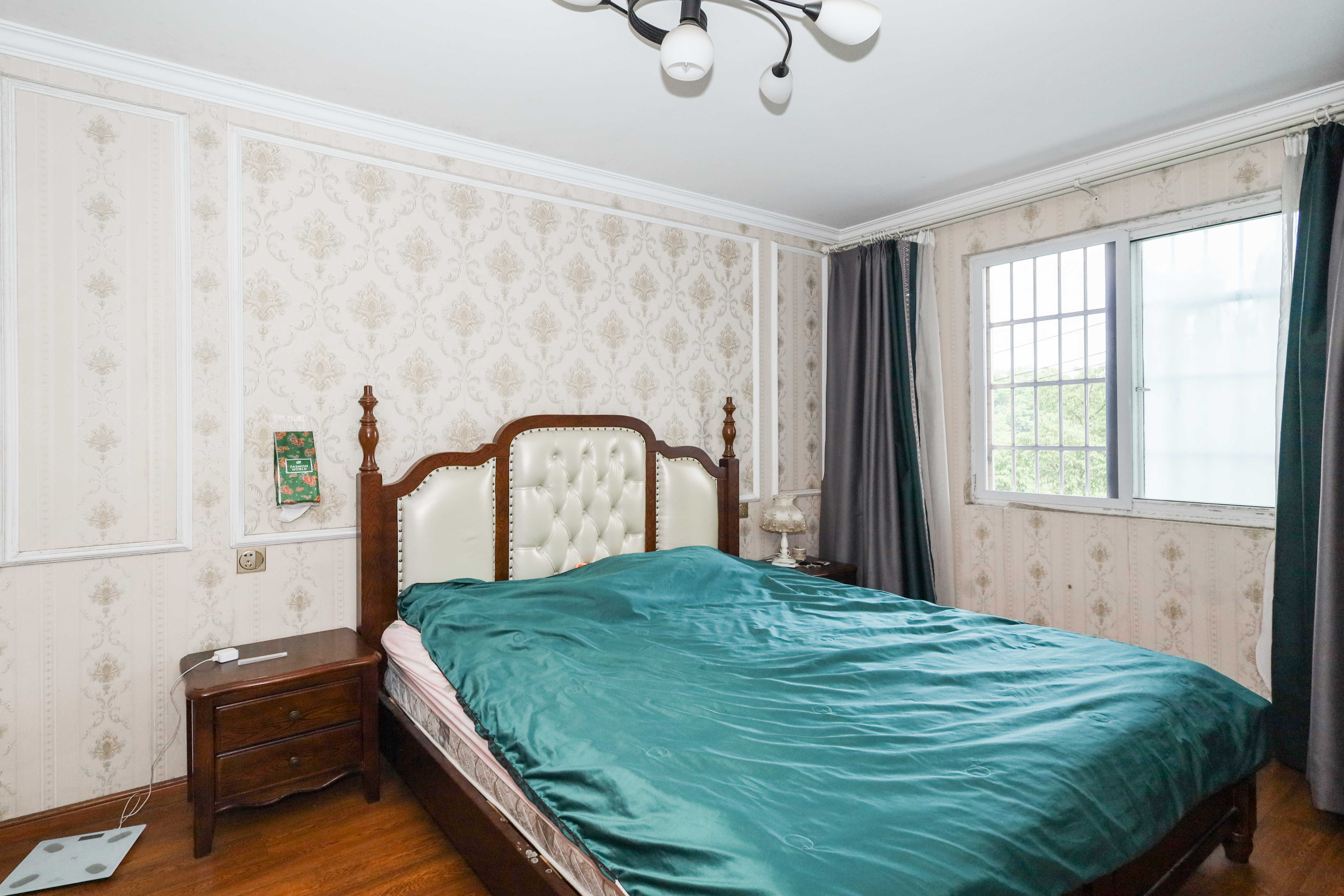 麓谷锦和园 3室2厅1卫 62.0万 麓谷锦和园 3室2厅1卫 62.0万卧室