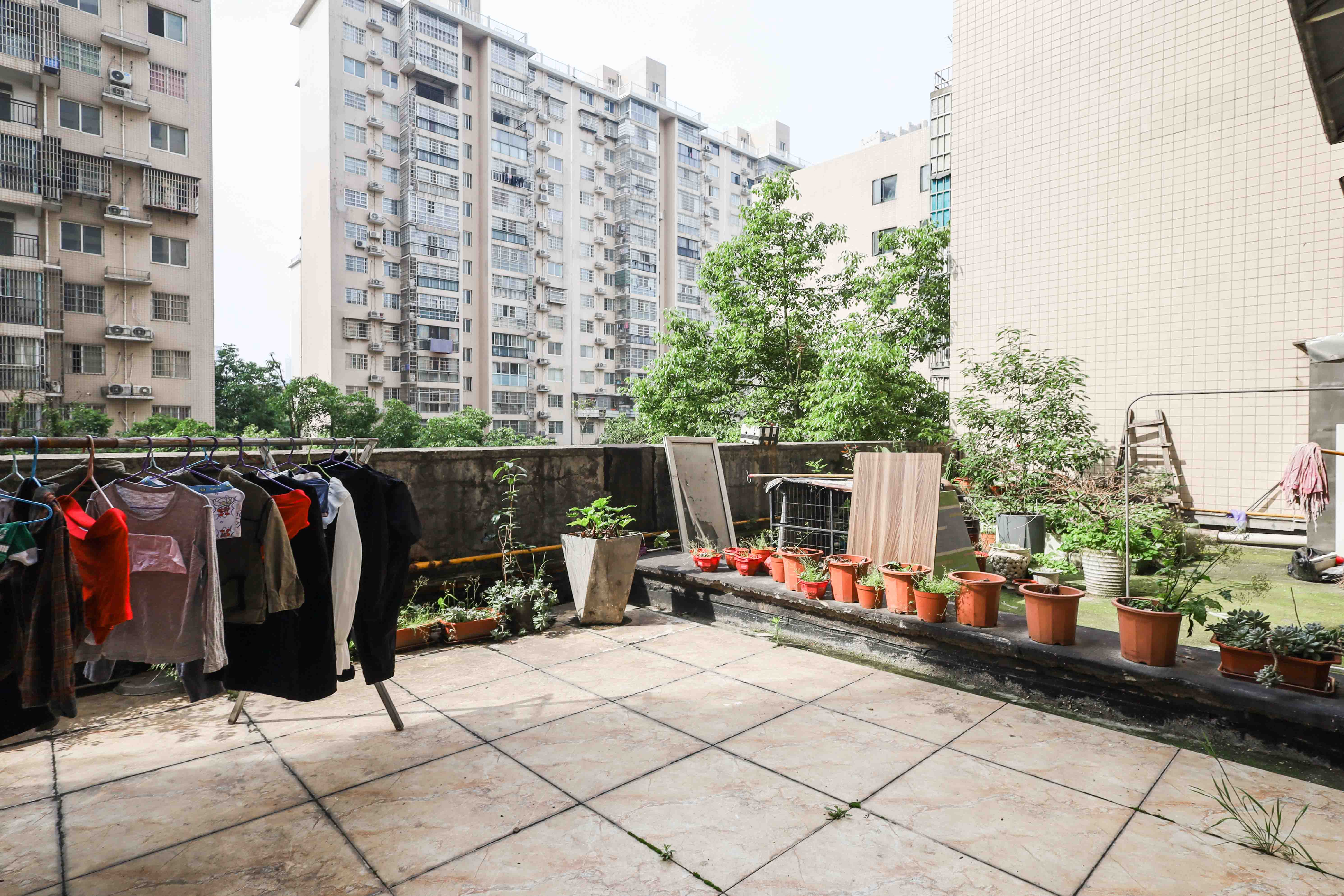 麓谷锦和园 3室2厅1卫 62.0万 麓谷锦和园 3室2厅1卫 62.0万阳台