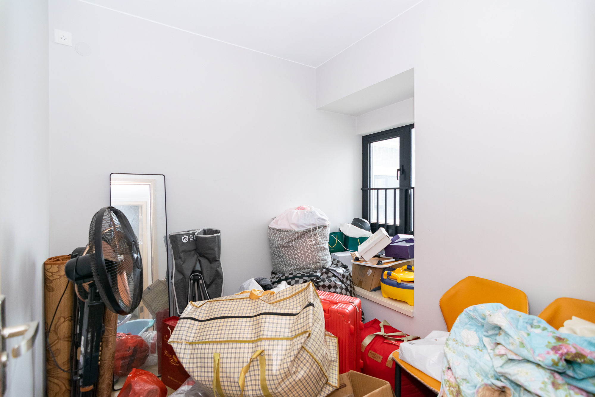 时代年华  3室2厅2卫    85.5万 时代年华  3室2厅2卫    85.5万卧室