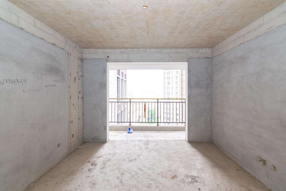 华城城市广场  4室2厅2卫    88.5万