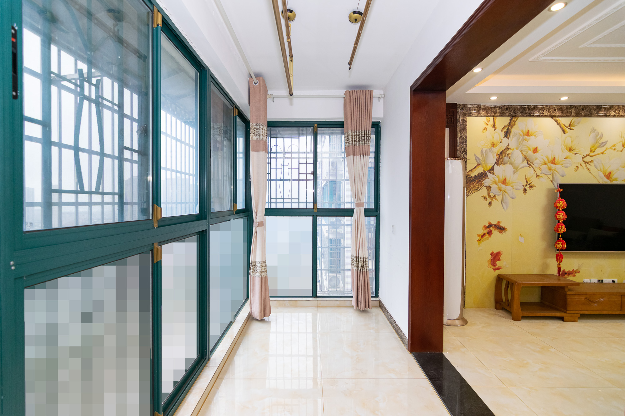 百合湖滨花园 4室2厅2卫 115.0万 百合湖滨花园 4室2厅2卫 115.0万阳台