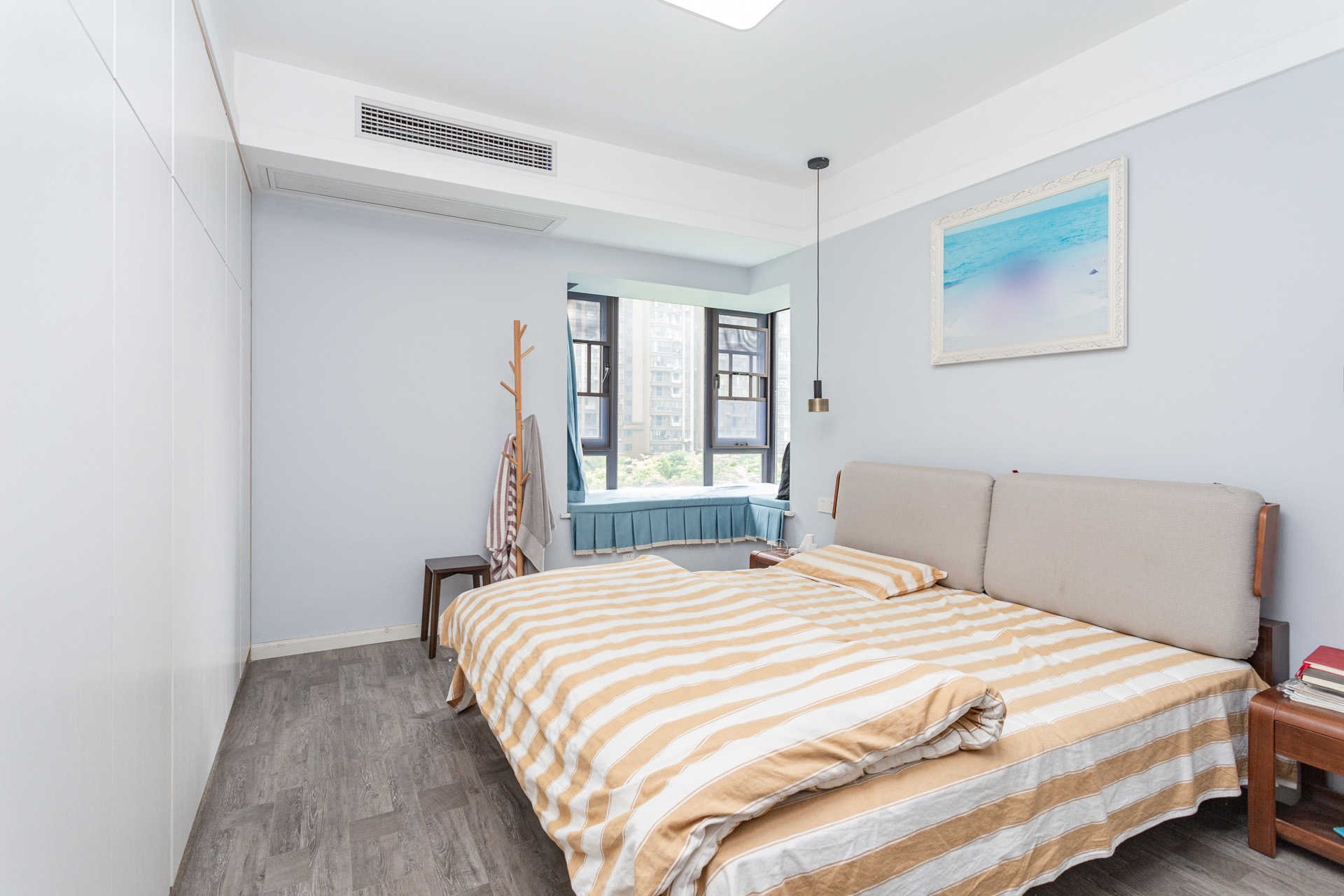 勤诚达境界城  4室2厅2卫    155.0万卧室