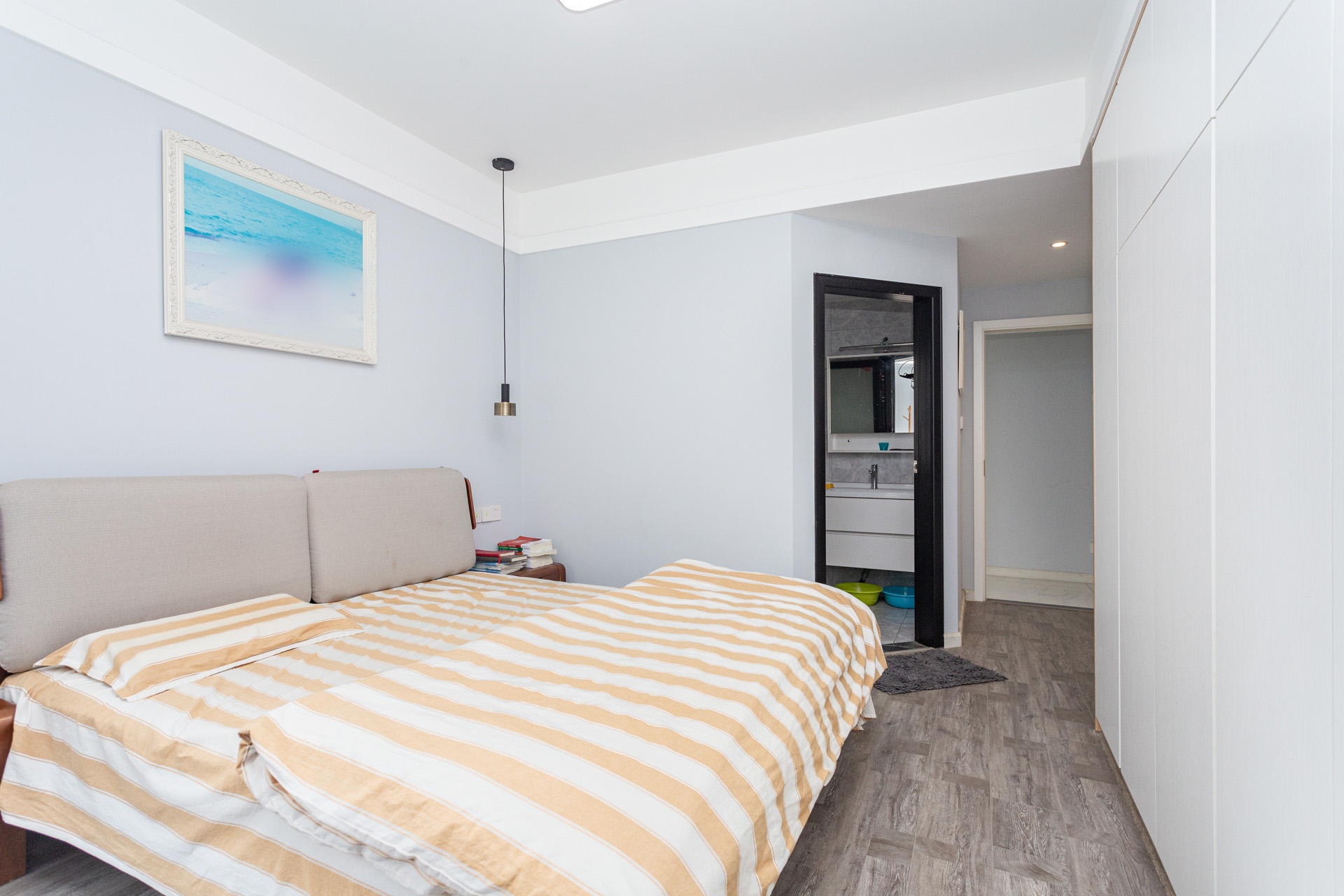 勤诚达境界城  4室2厅2卫    155.0万卧室