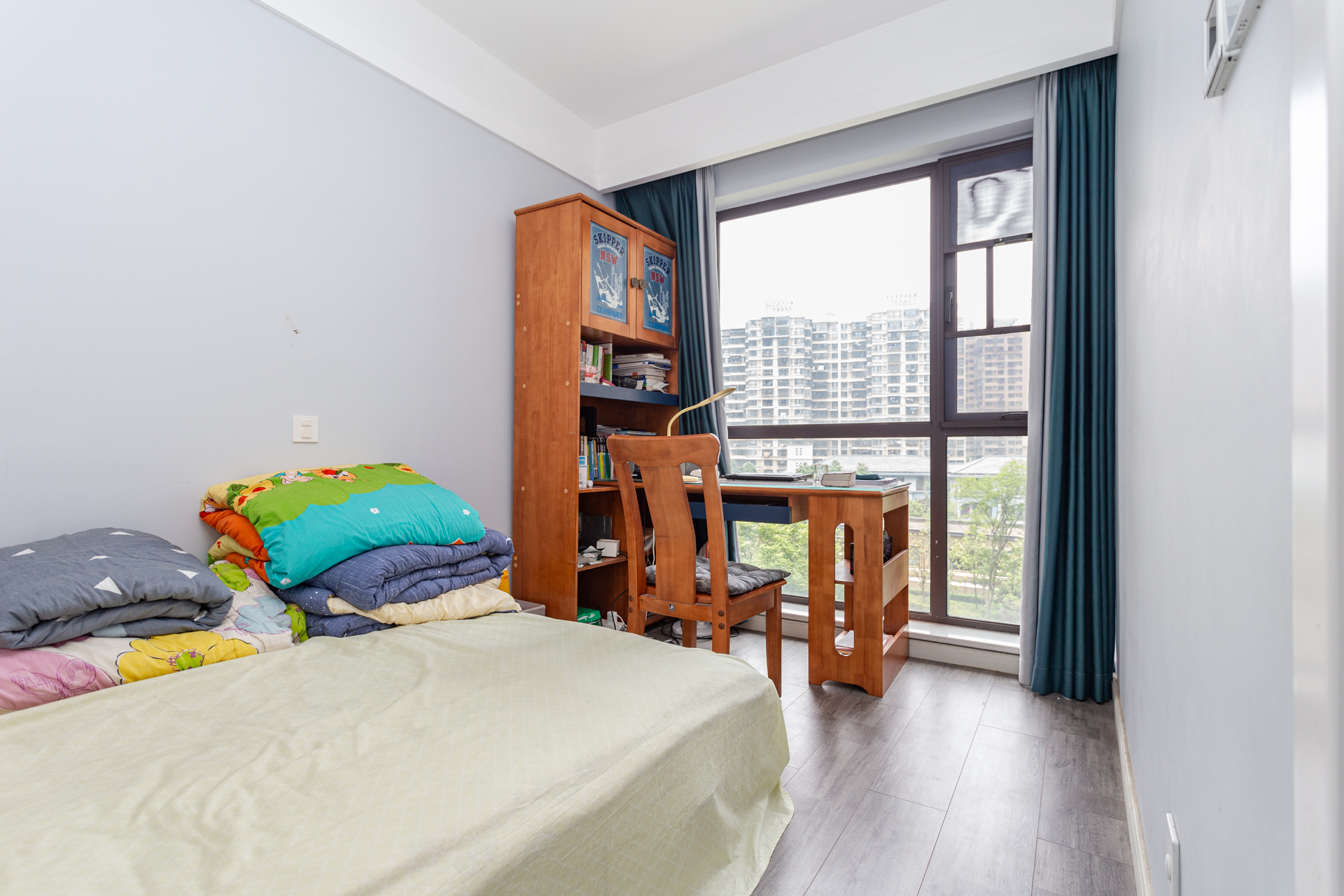 勤诚达境界城  4室2厅2卫    155.0万卧室