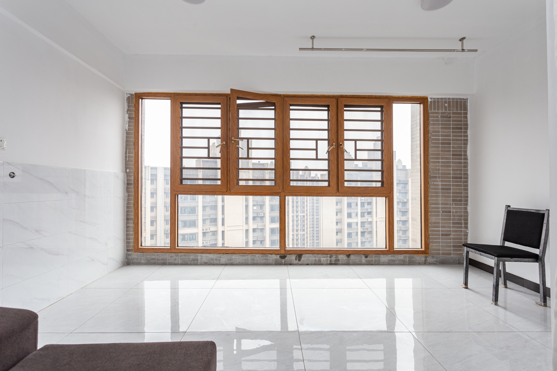 时代倾城三期 2室2厅1卫 71.0万 时代倾城三期 2室2厅1卫 71.0万阳台